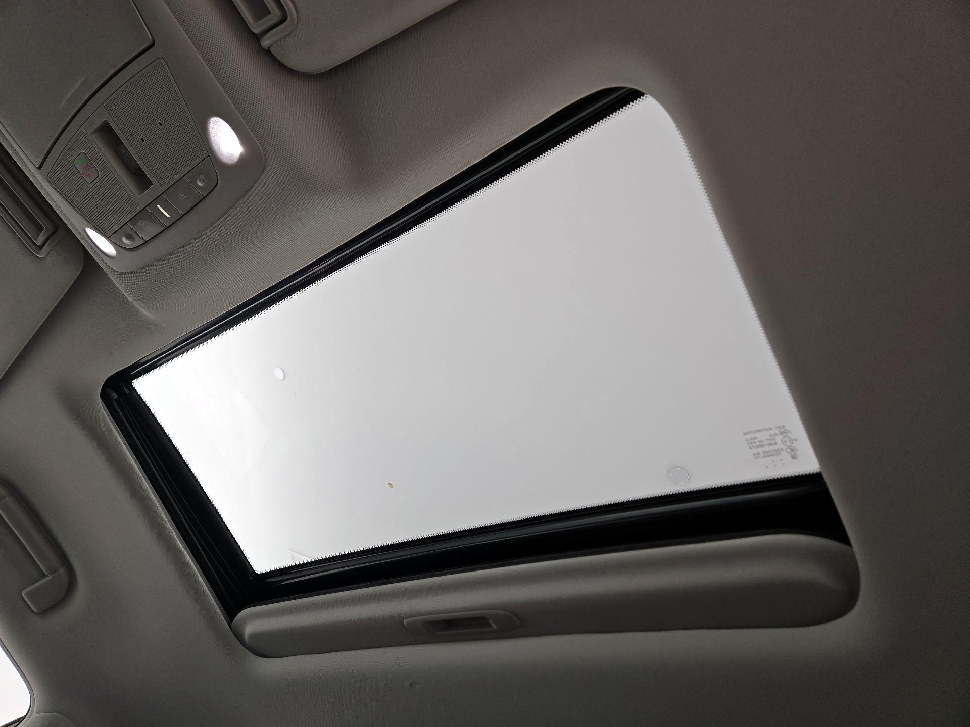 Thumbnail: 2024 INFINITI QX80 - 19