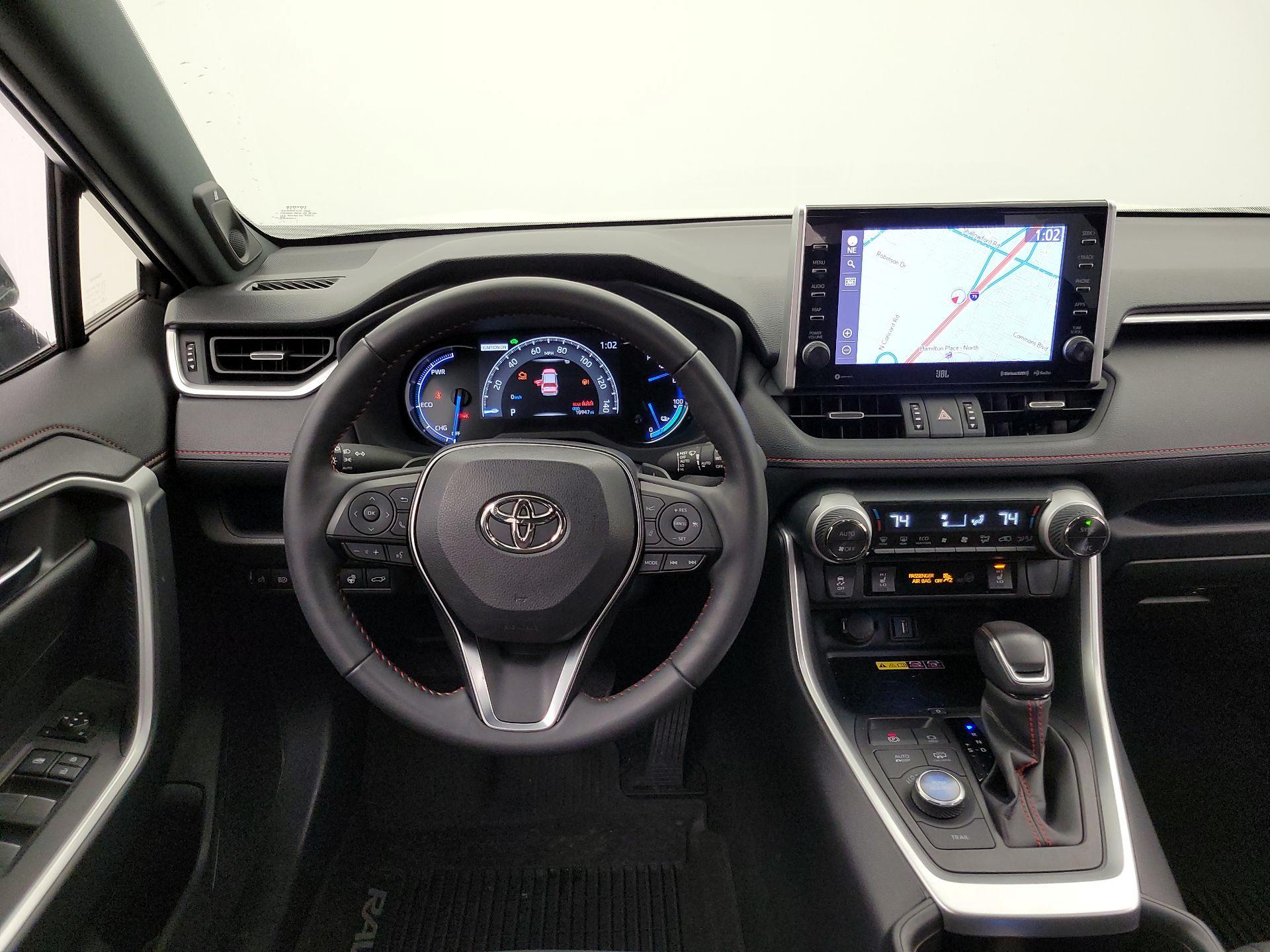 Thumbnail: 2022 Toyota RAV4 - 10