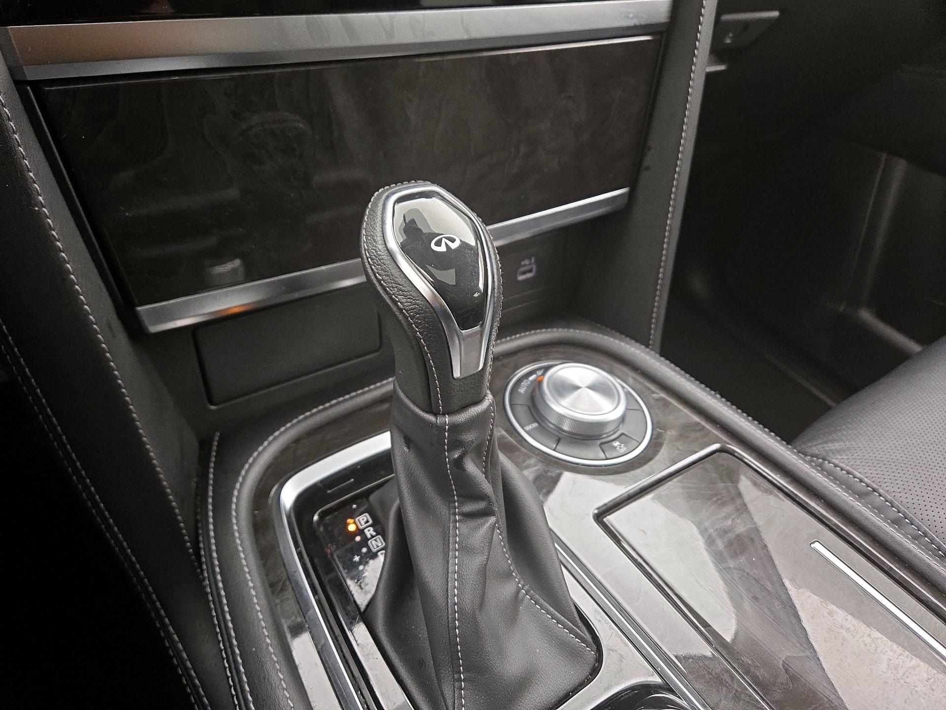 Thumbnail: 2024 INFINITI QX80 - 17