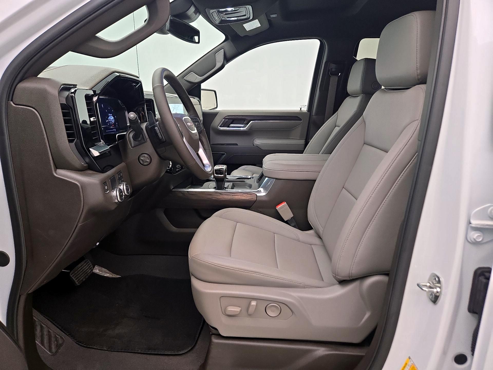 Thumbnail: 2025 GMC Sierra 1500 - 11