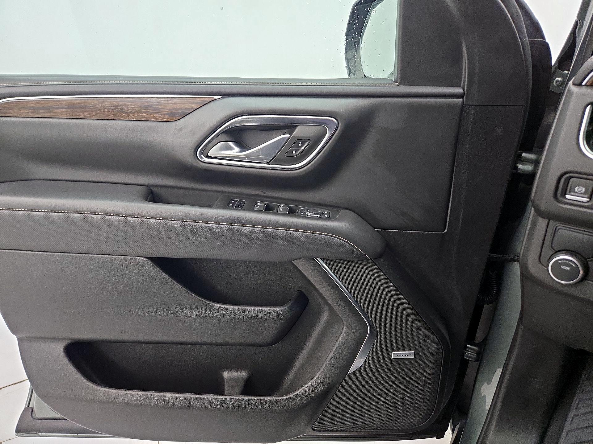 Thumbnail: 2023 Chevrolet Suburban - 12