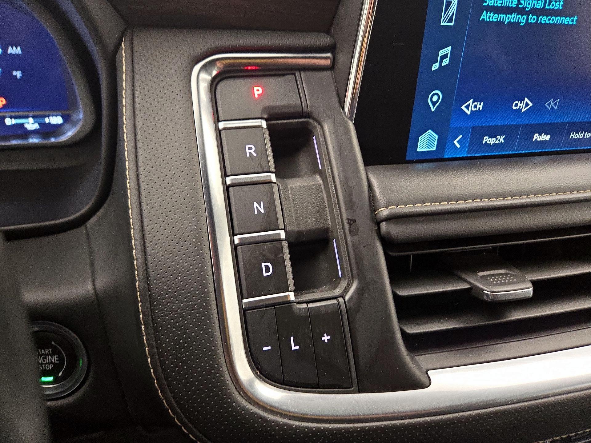 Thumbnail: 2023 Chevrolet Suburban - 17