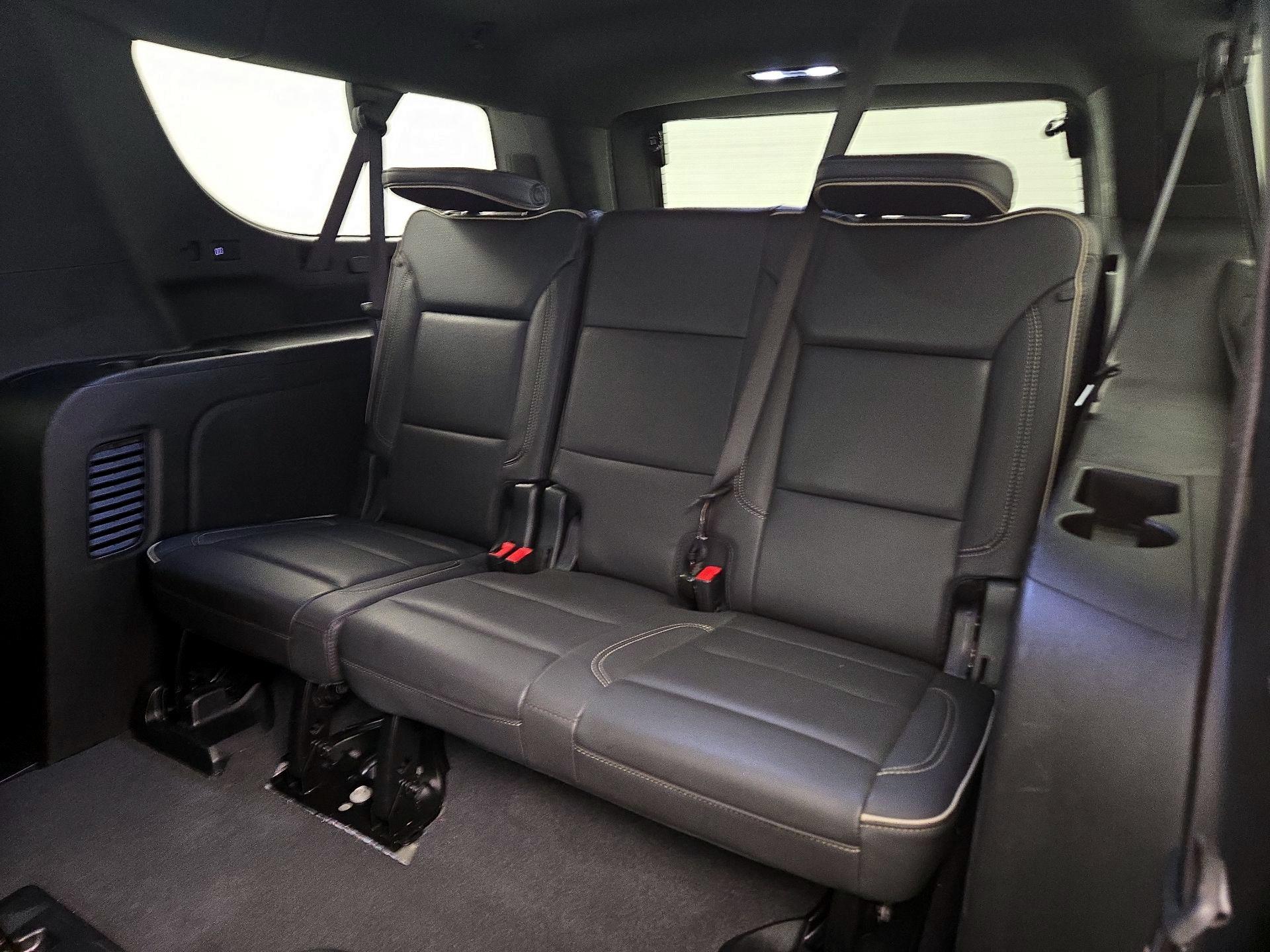 Thumbnail: 2023 Chevrolet Suburban - 20