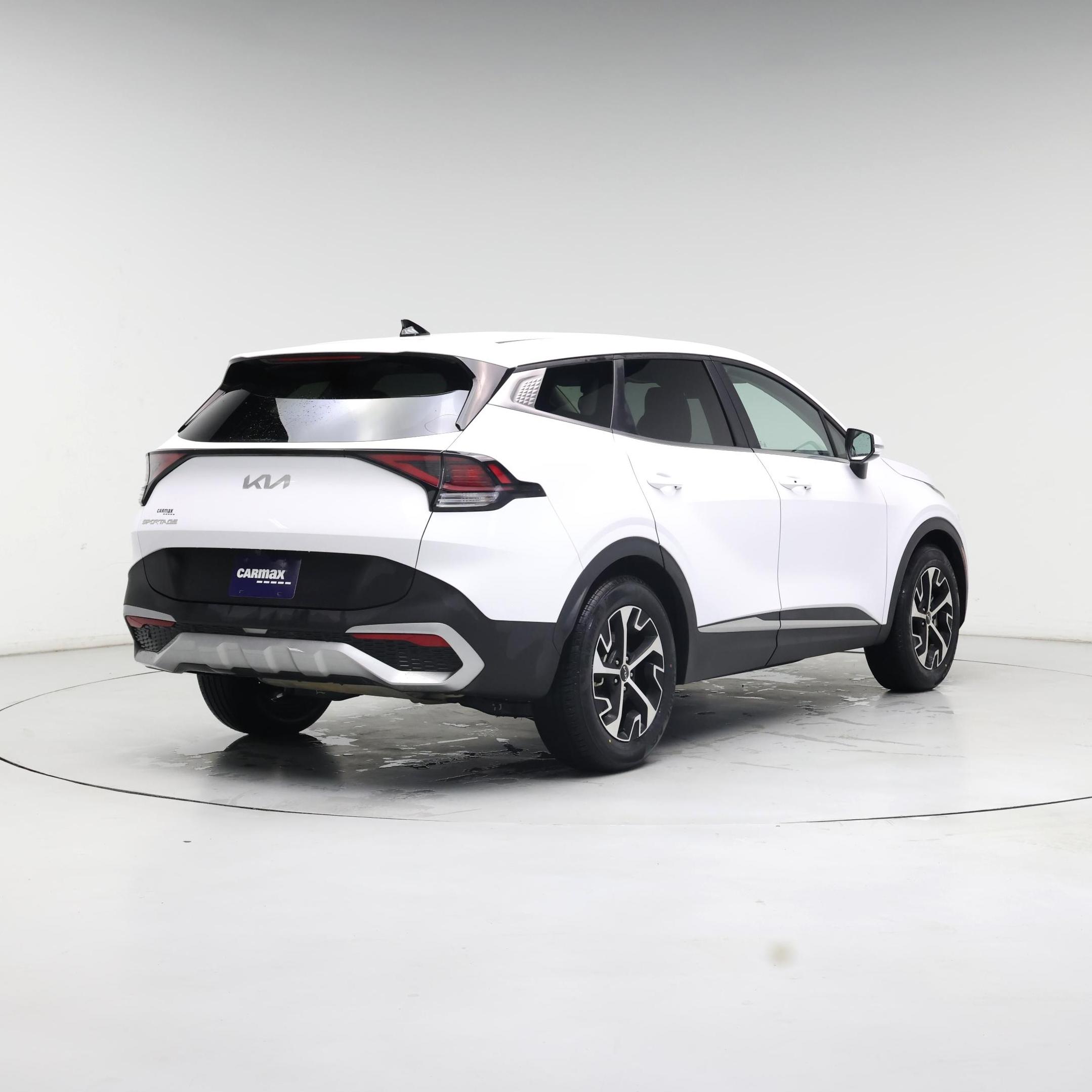 Thumbnail: 2023 Kia Sportage - 8