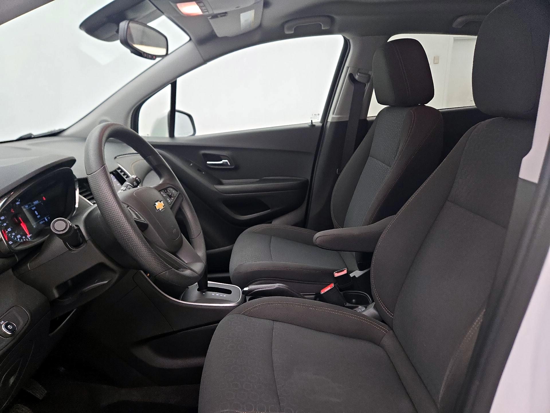 Thumbnail: 2022 Chevrolet Trax - 11