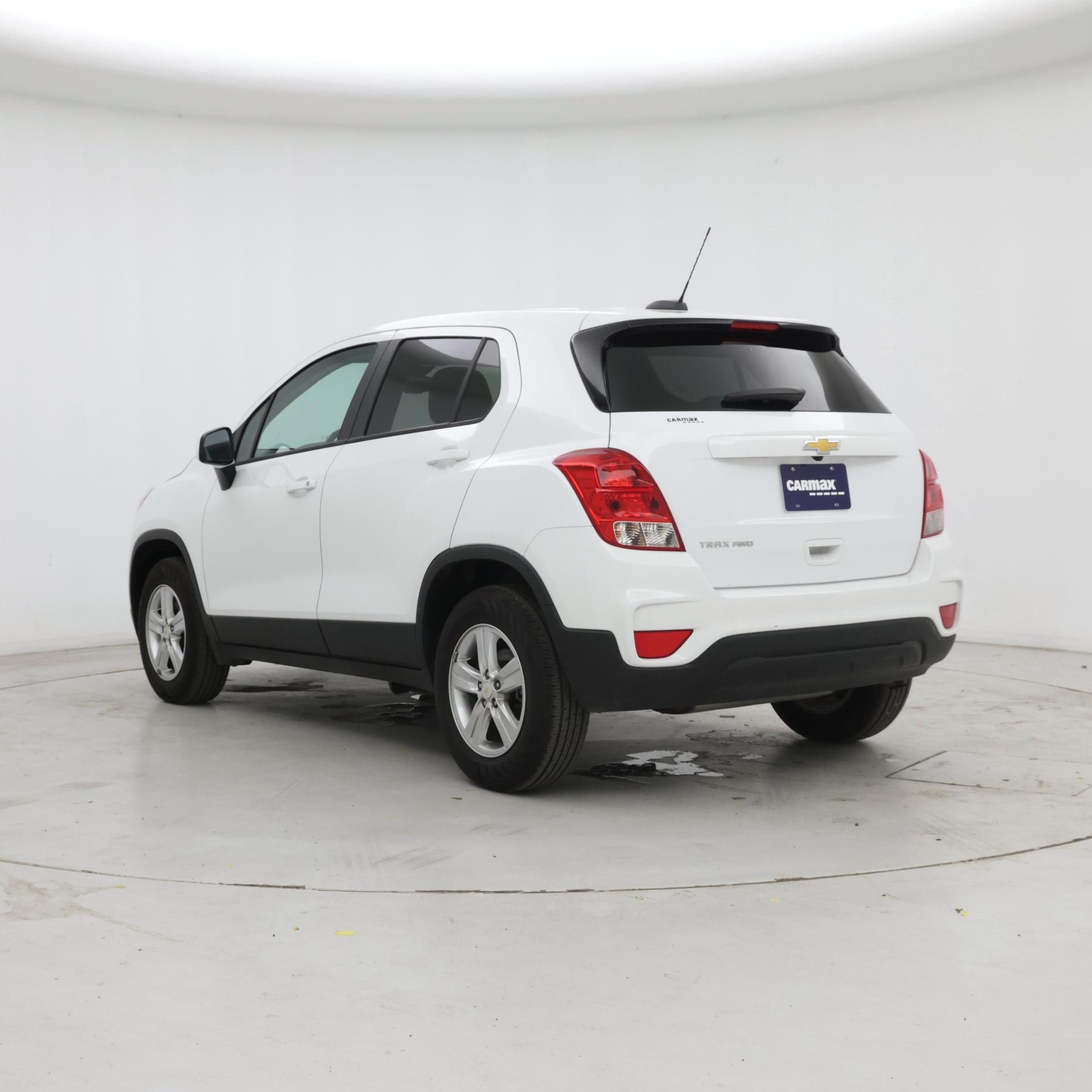 Thumbnail: 2022 Chevrolet Trax - 2