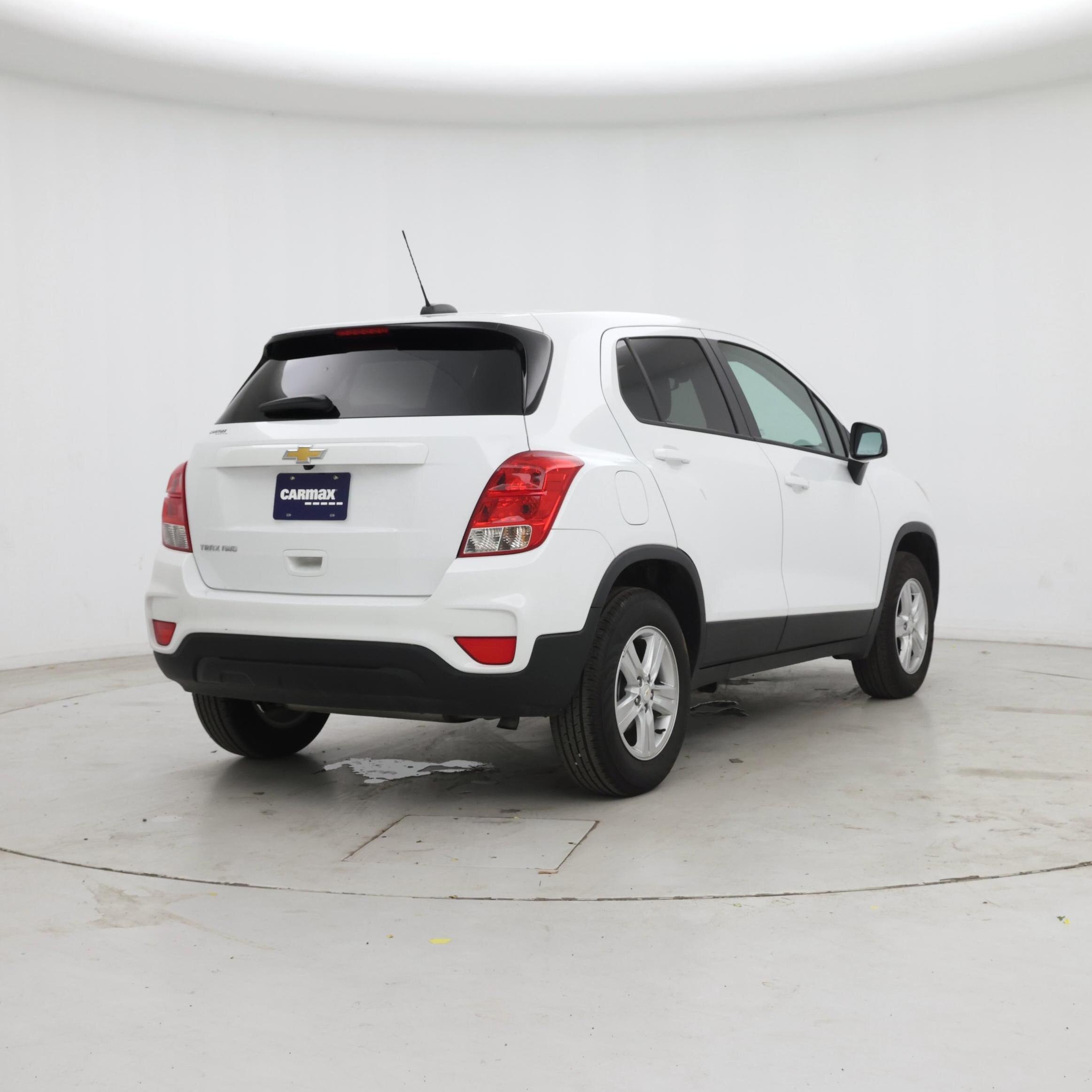 Thumbnail: 2022 Chevrolet Trax - 8