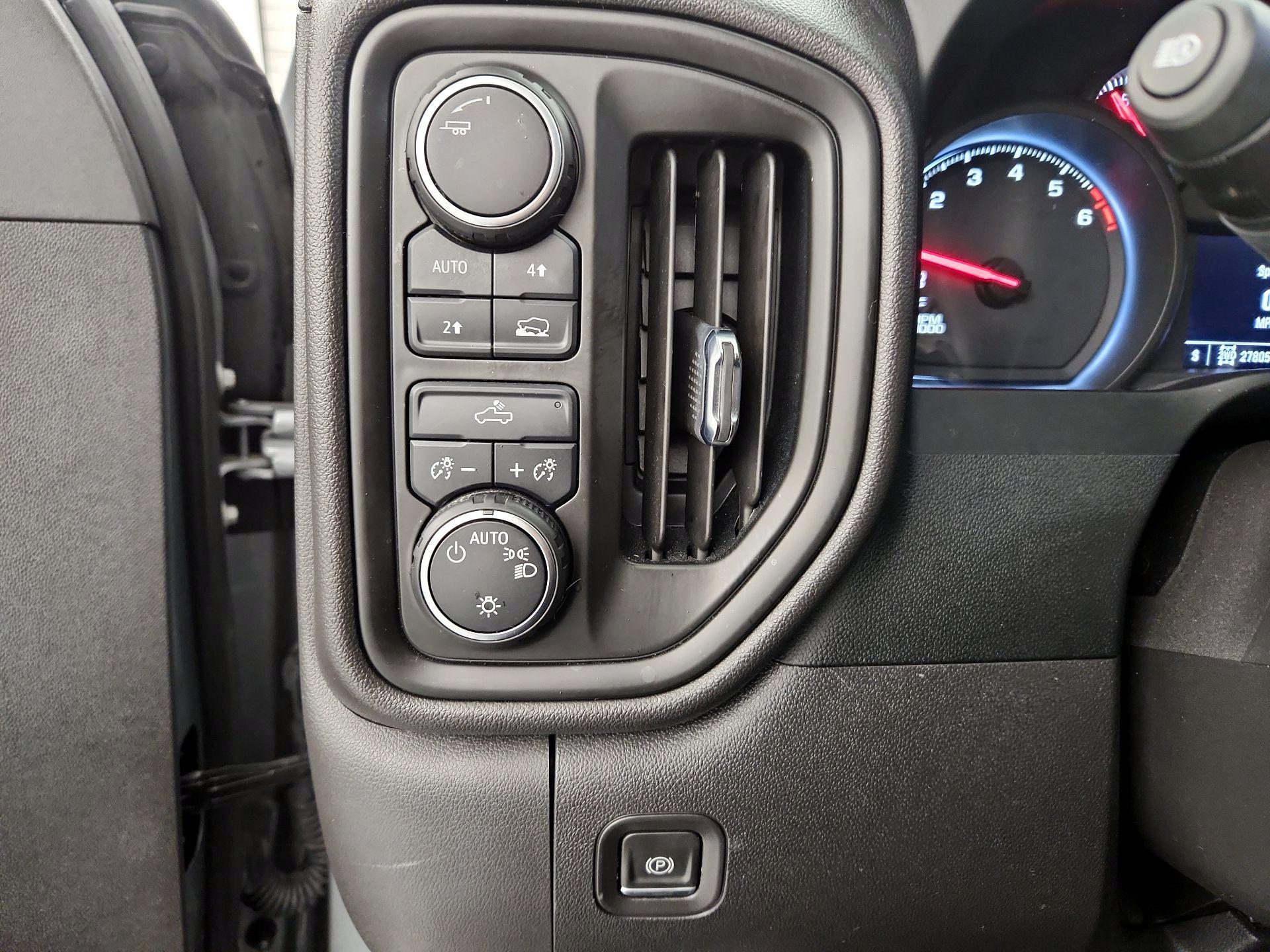 Thumbnail: 2023 Chevrolet Silverado 1500 - 13