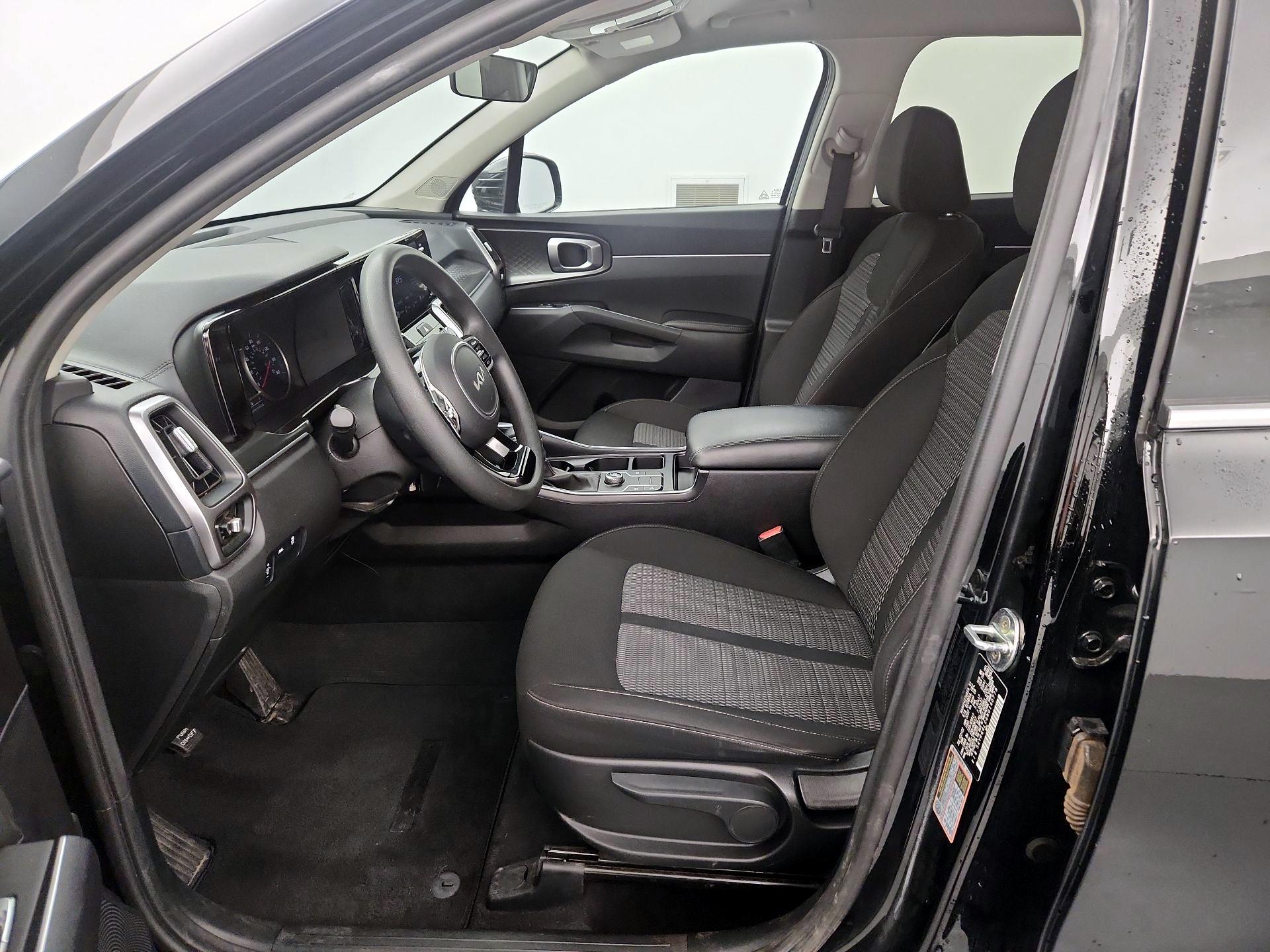 Thumbnail: 2022 Kia Sorento - 11