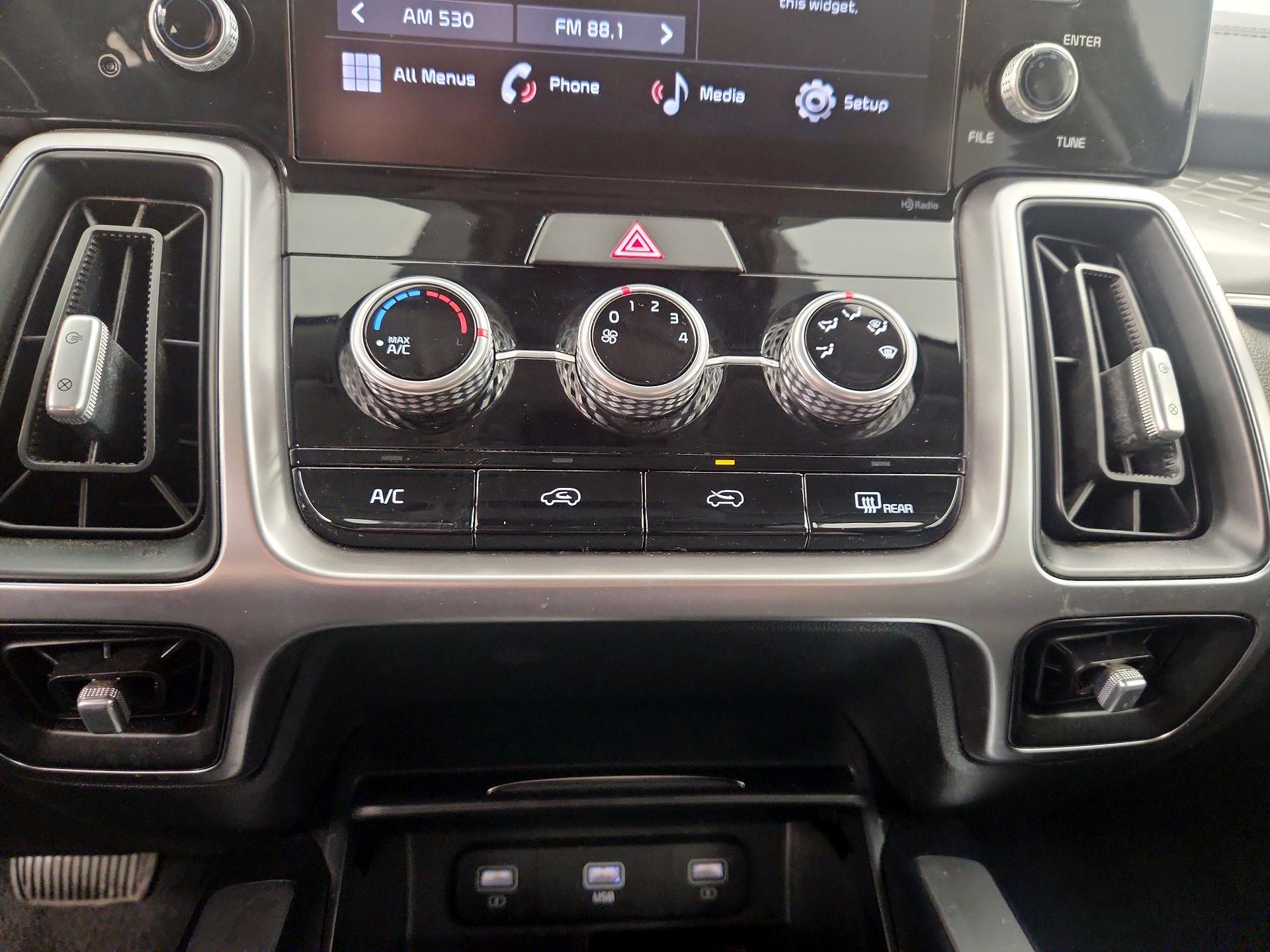 Thumbnail: 2022 Kia Sorento - 16