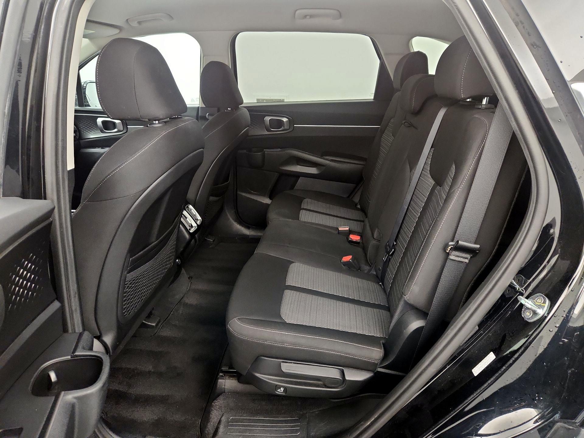 Thumbnail: 2022 Kia Sorento - 19