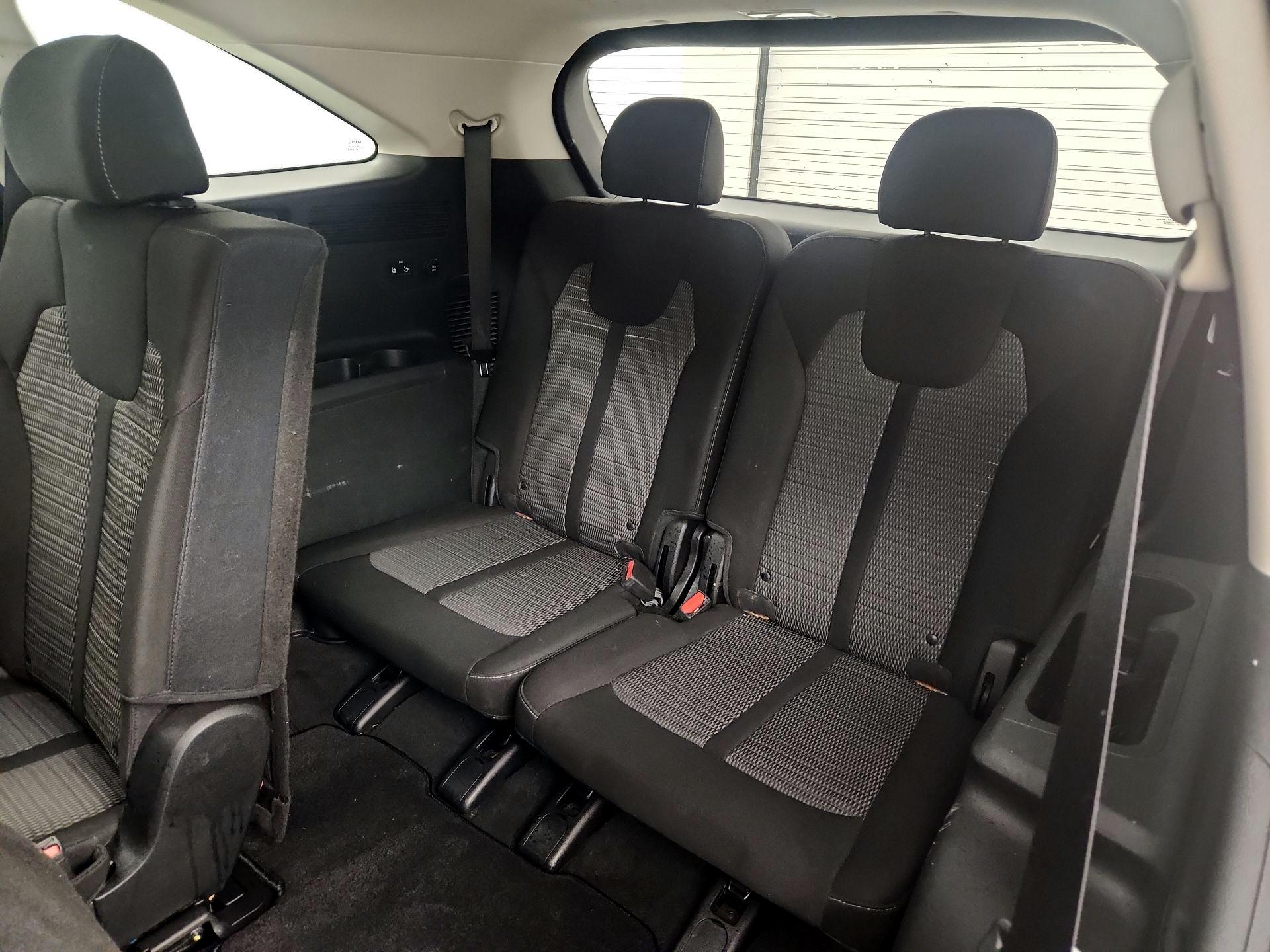 Thumbnail: 2022 Kia Sorento - 20