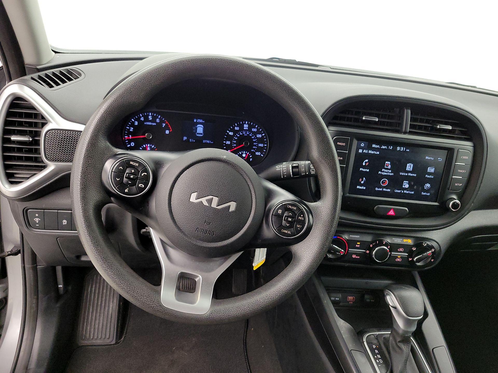 Thumbnail: 2022 Kia Soul - 10