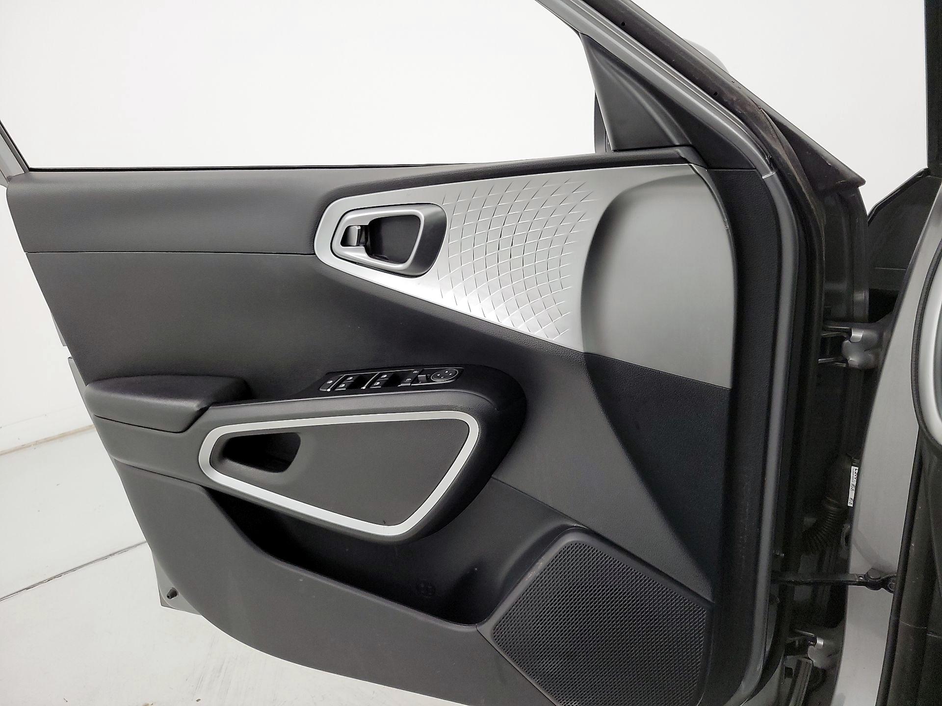 Thumbnail: 2022 Kia Soul - 12