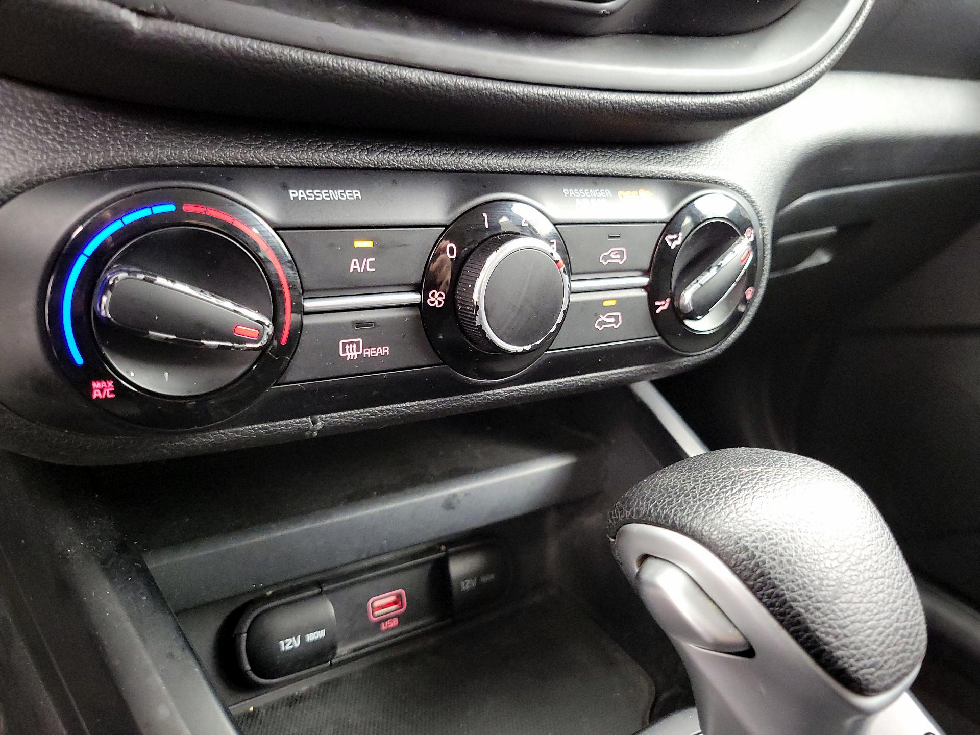 Thumbnail: 2022 Kia Soul - 16