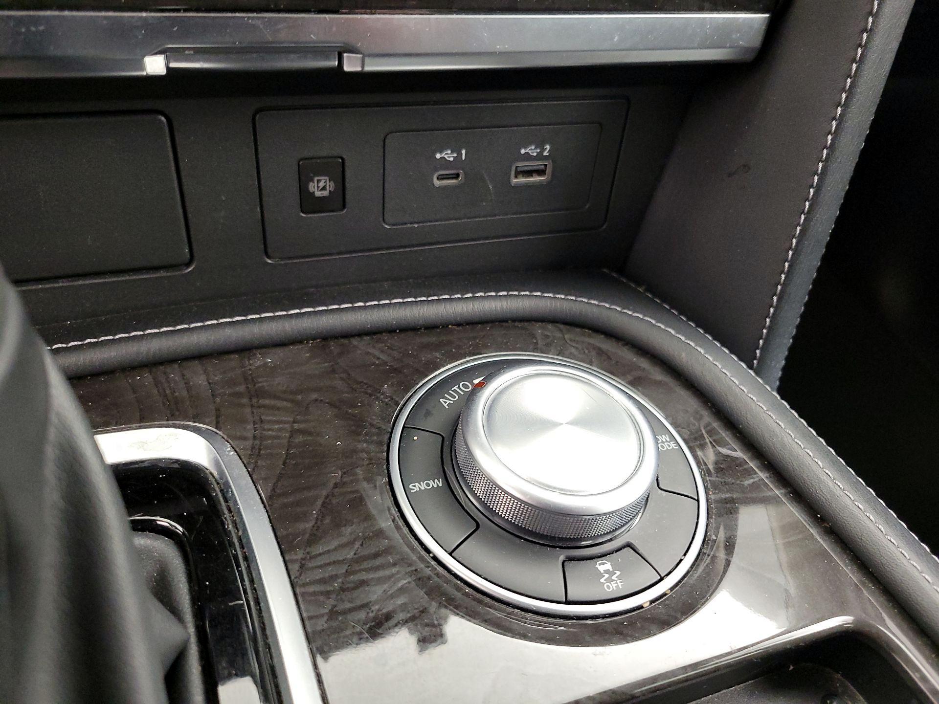 Thumbnail: 2024 INFINITI QX80 - 19