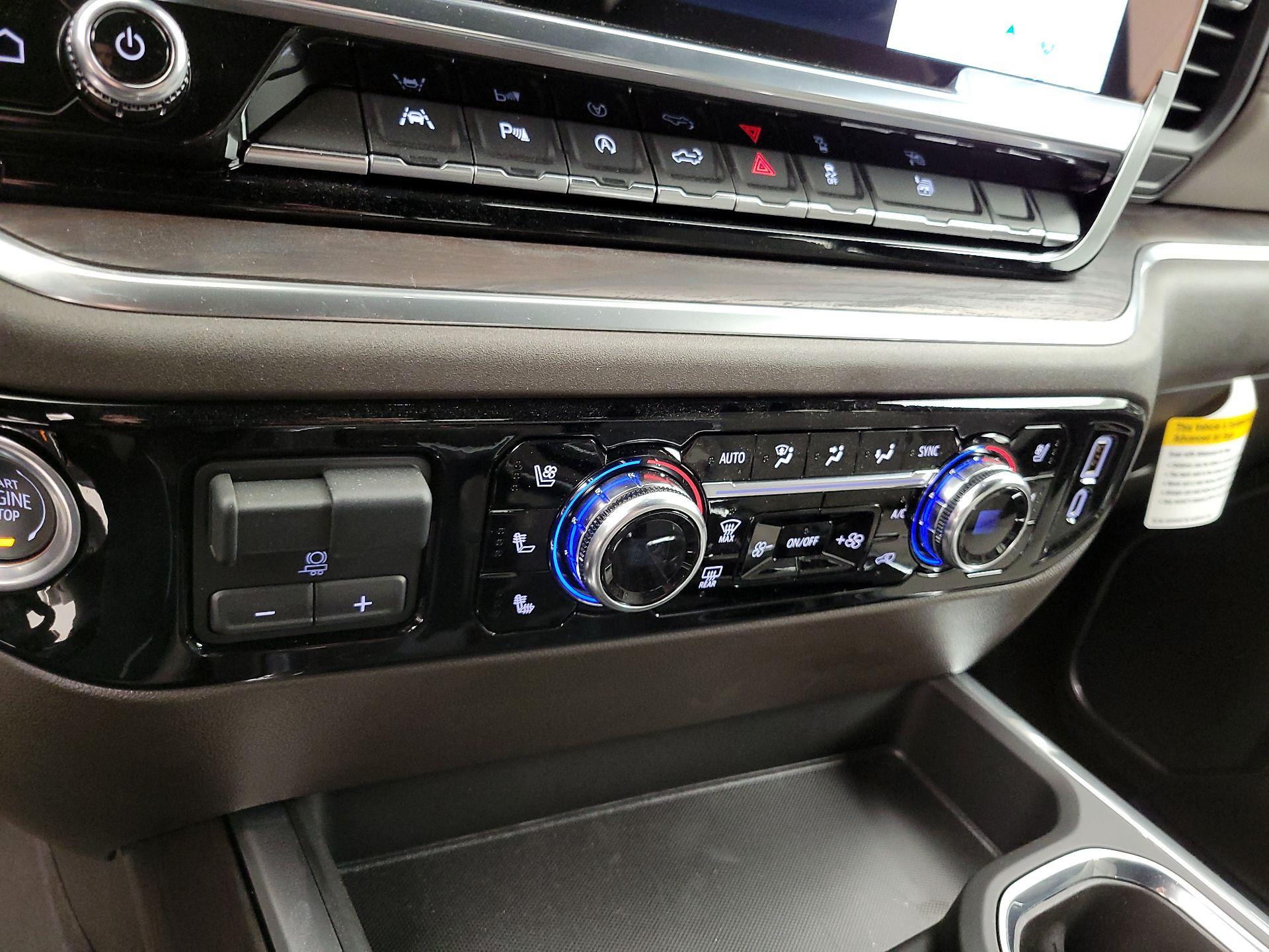 Thumbnail: 2025 GMC Sierra 1500 - 17