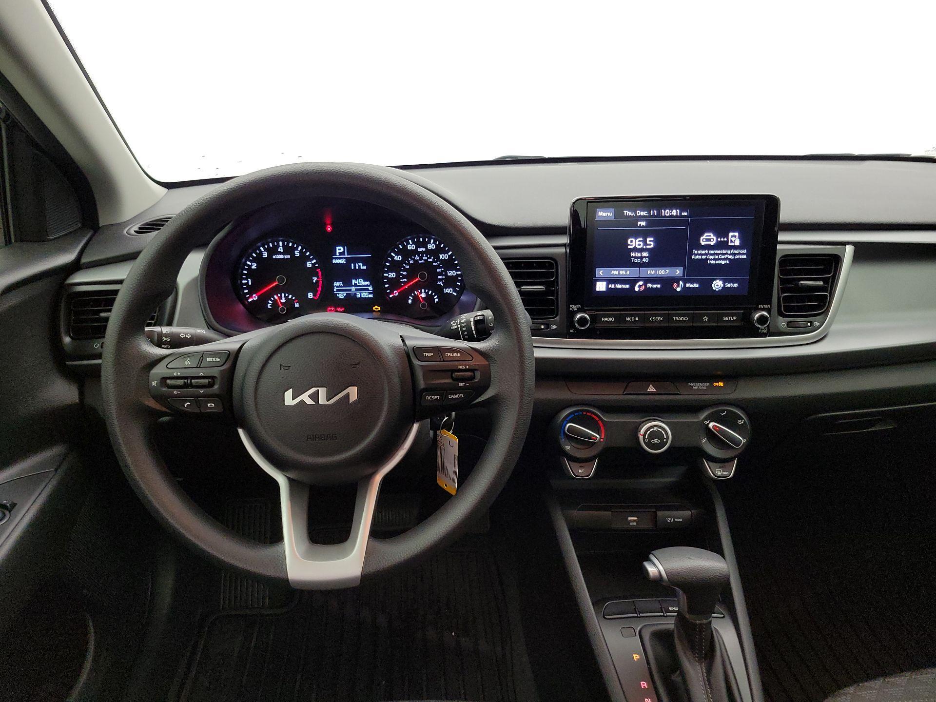 Thumbnail: 2023 Kia Rio - 10