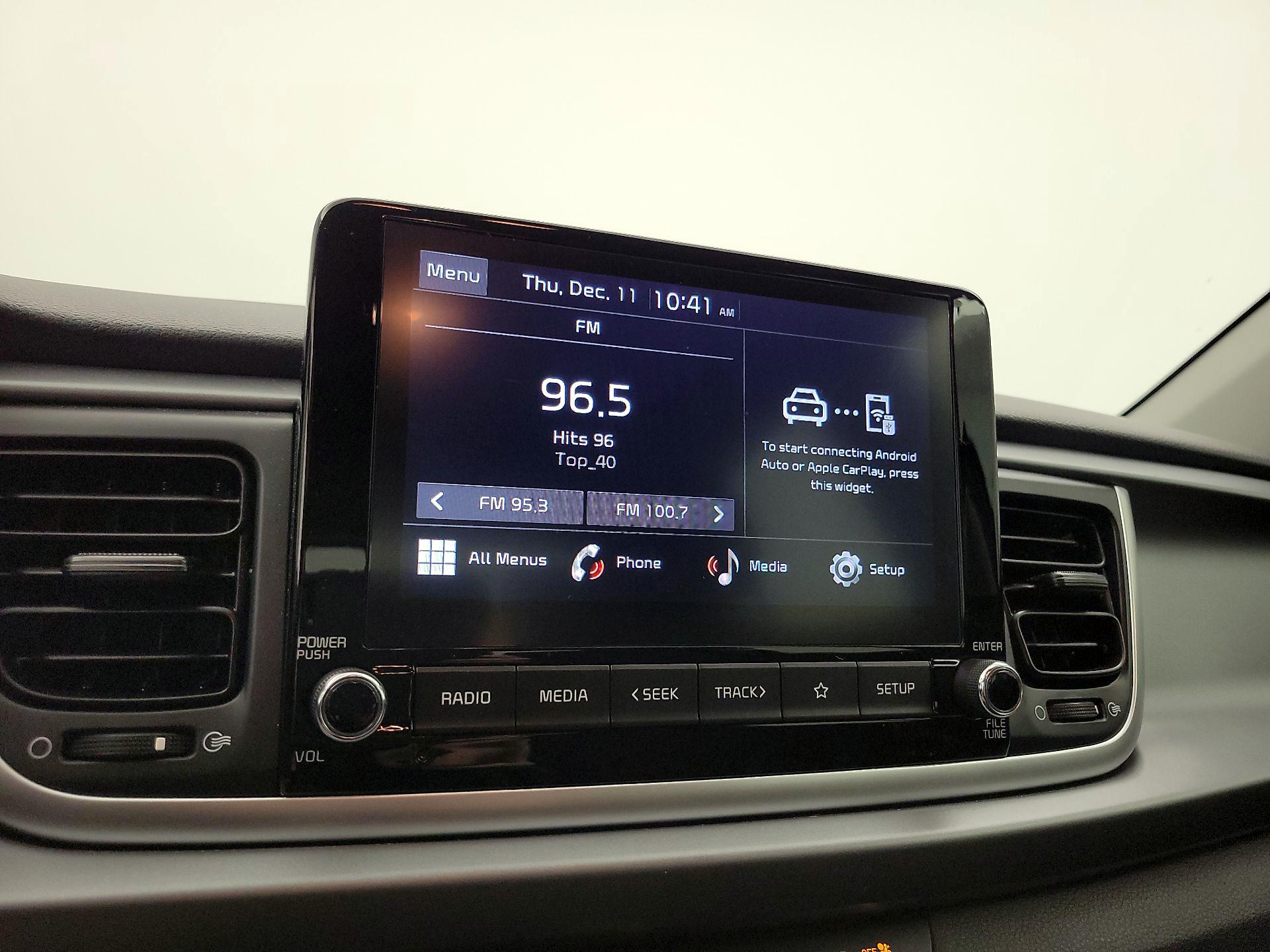 Thumbnail: 2023 Kia Rio - 15