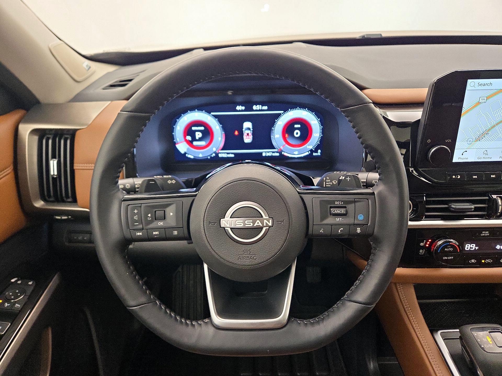 Thumbnail: 2024 Nissan Pathfinder - 10