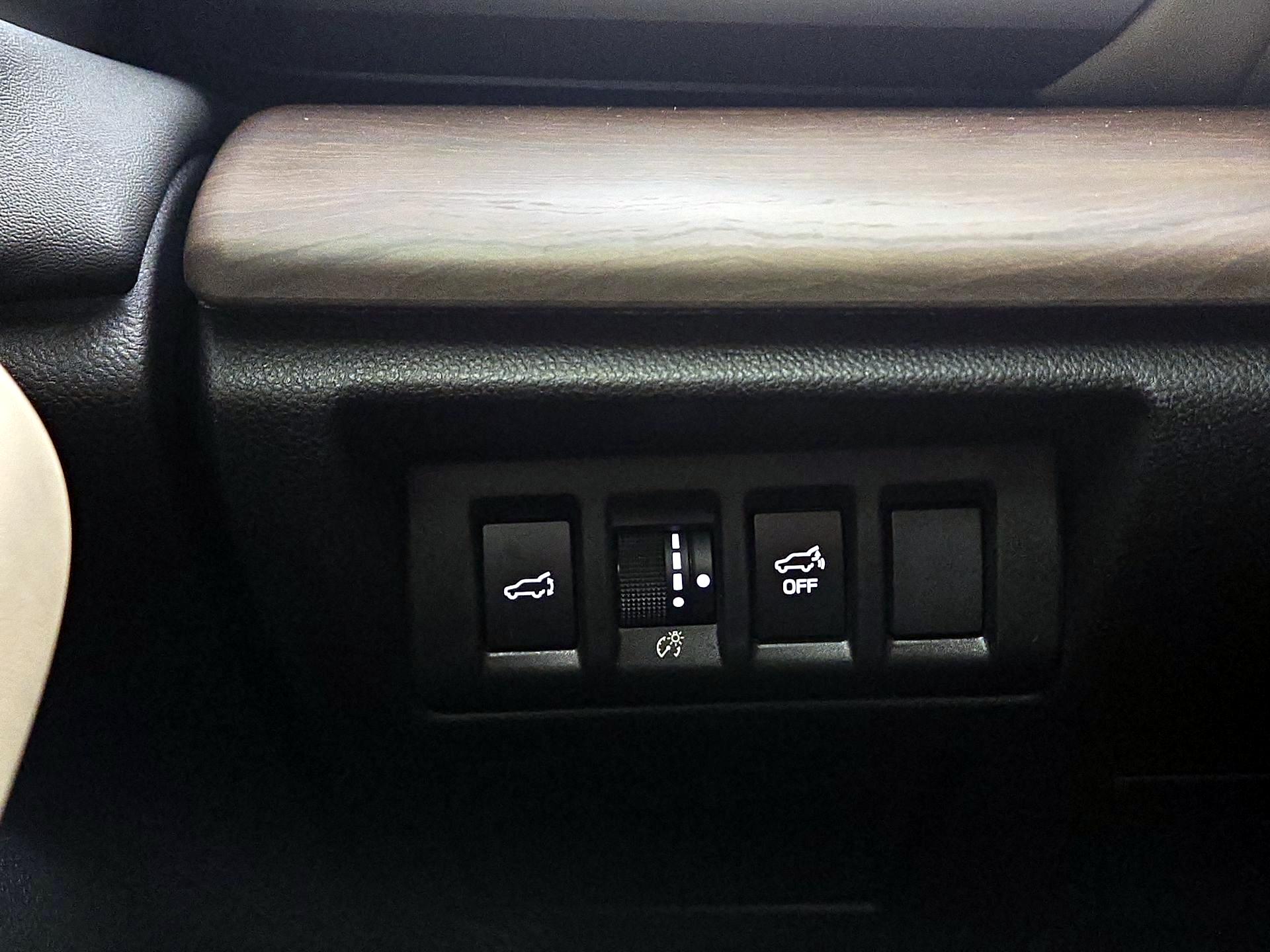 Thumbnail: 2022 Subaru Outback - 13