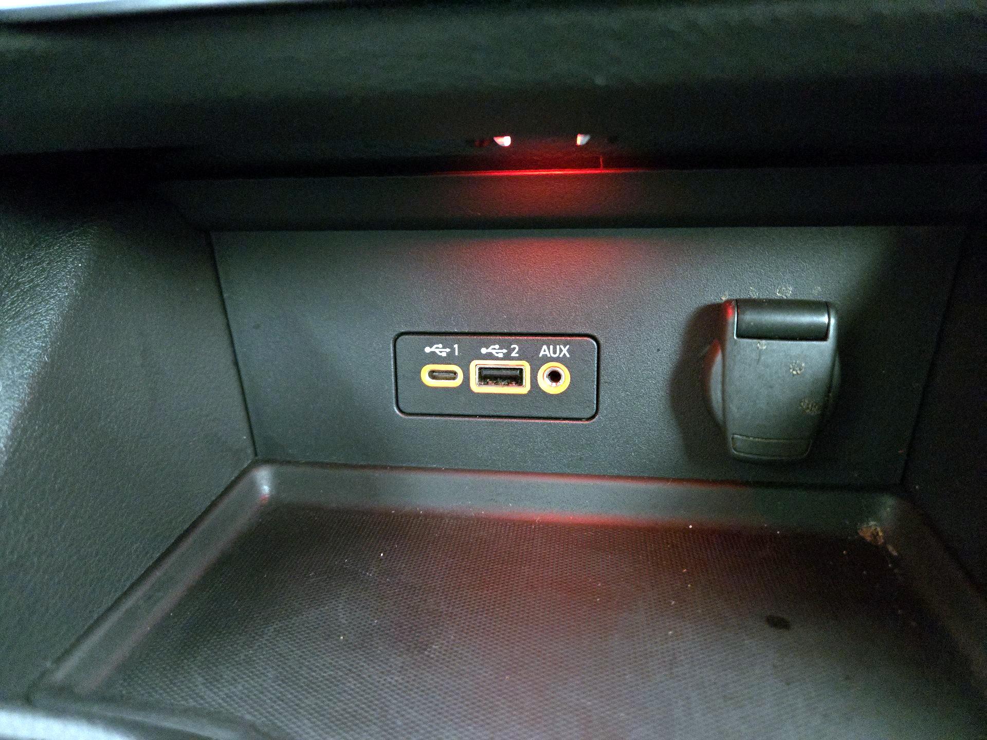 Thumbnail: 2022 Nissan Sentra - 18