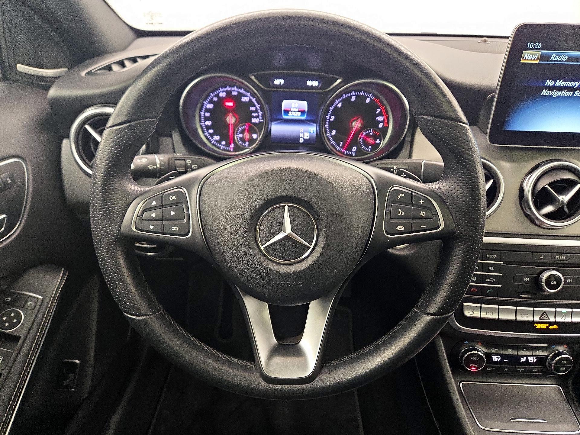 Thumbnail: 2020 Mercedes-Benz GLA - 10