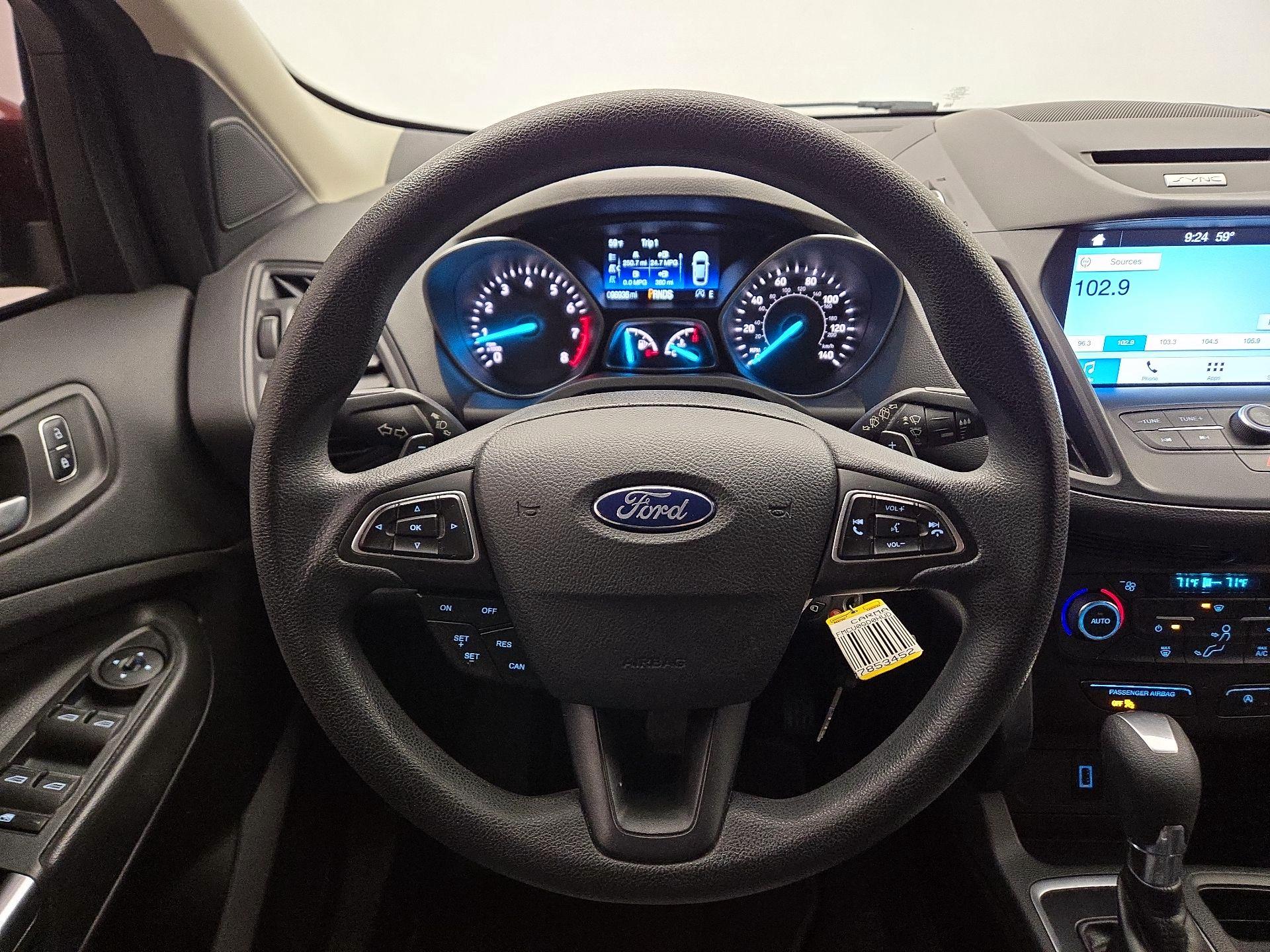 Thumbnail: 2017 Ford Escape - 10