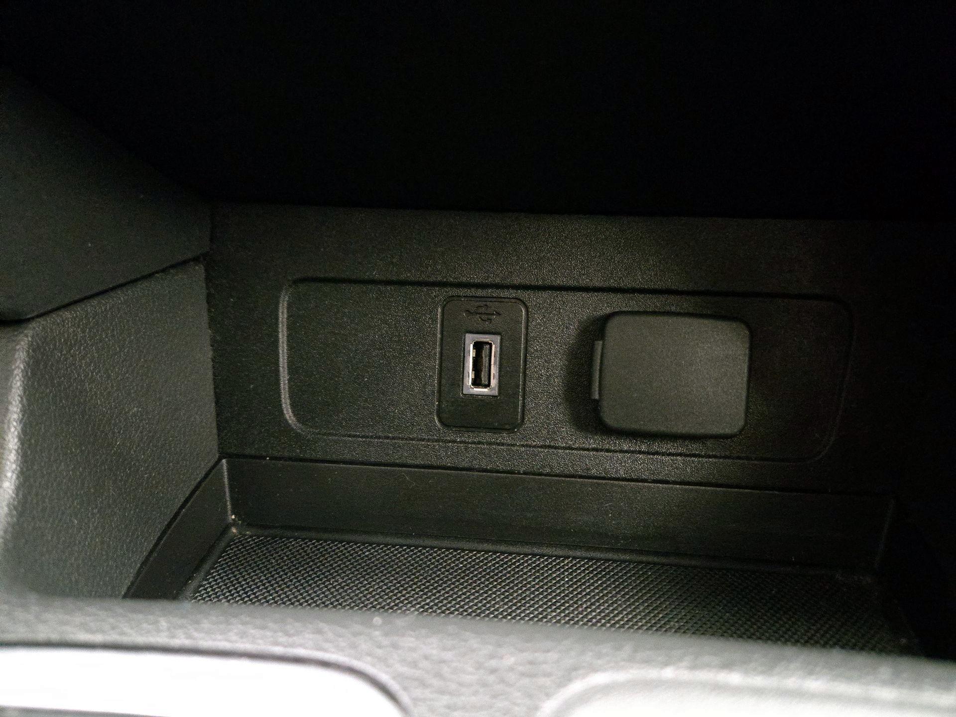 Thumbnail: 2017 Ford Escape - 18