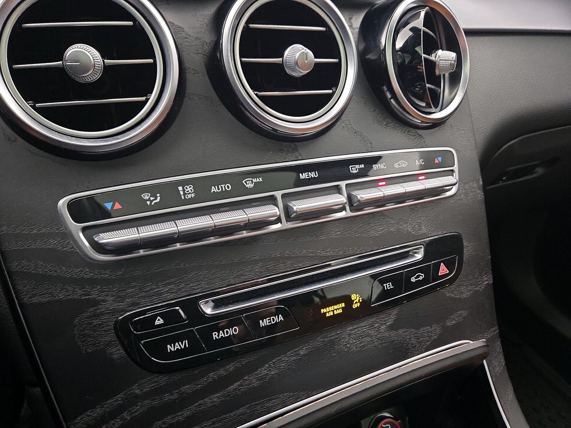 Thumbnail: 2017 Mercedes-Benz GLC - 17