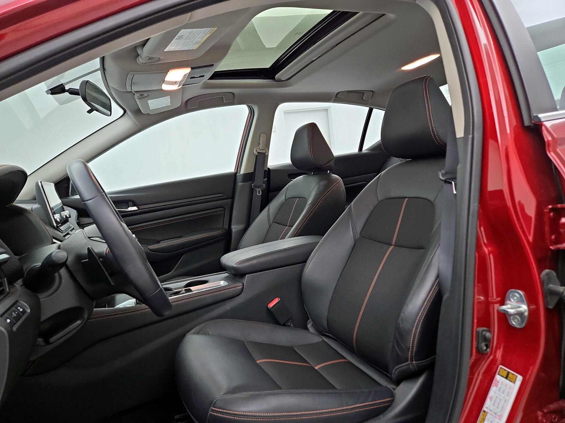 Thumbnail: 2019 Nissan Altima - 11