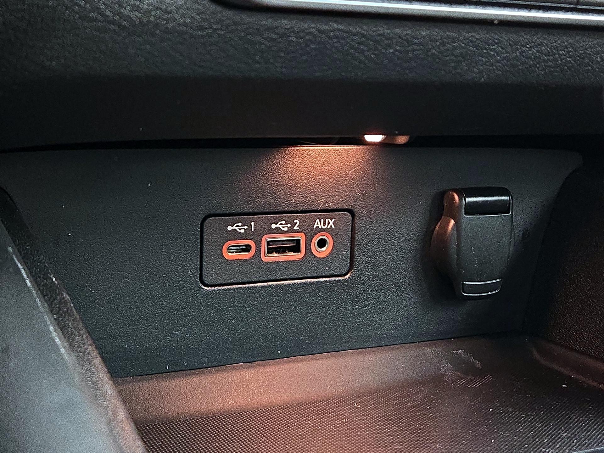 Thumbnail: 2019 Nissan Altima - 18