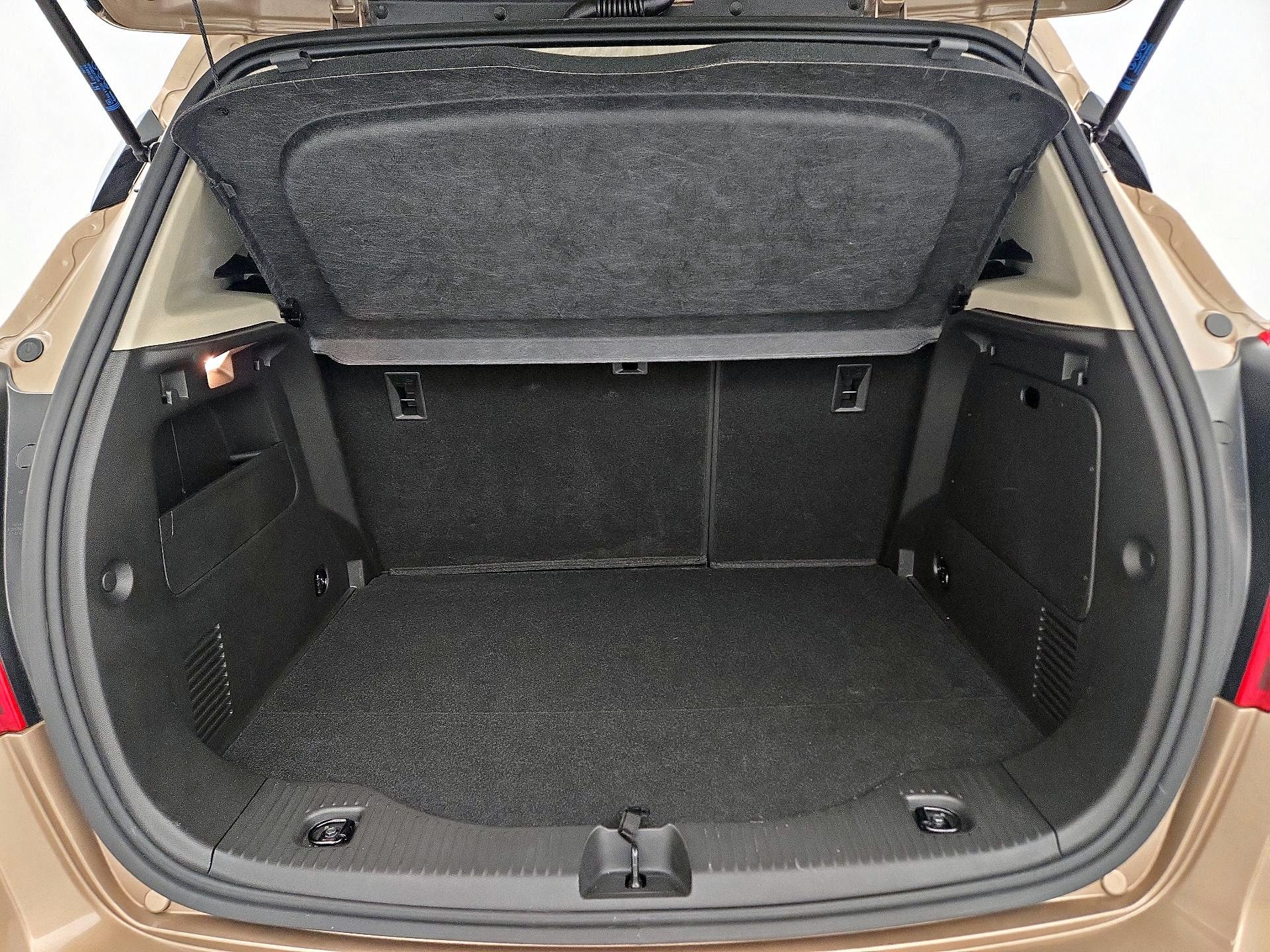 Thumbnail: 2019 Buick Encore - 20