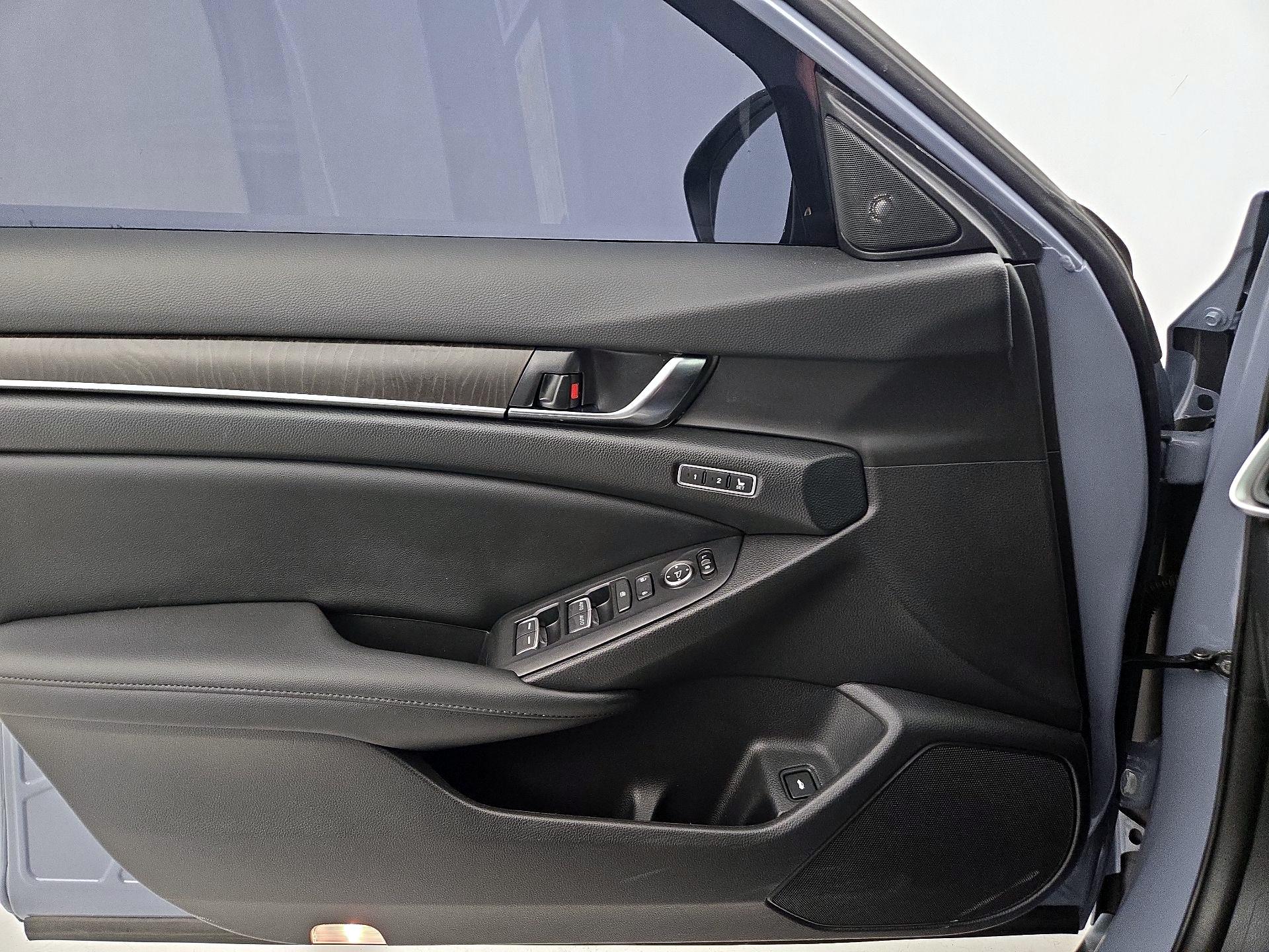 Thumbnail: 2022 Honda Accord - 12