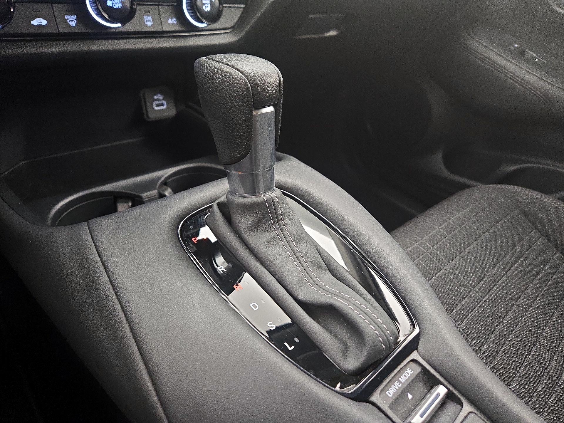 Thumbnail: 2025 Honda HR-V - 17