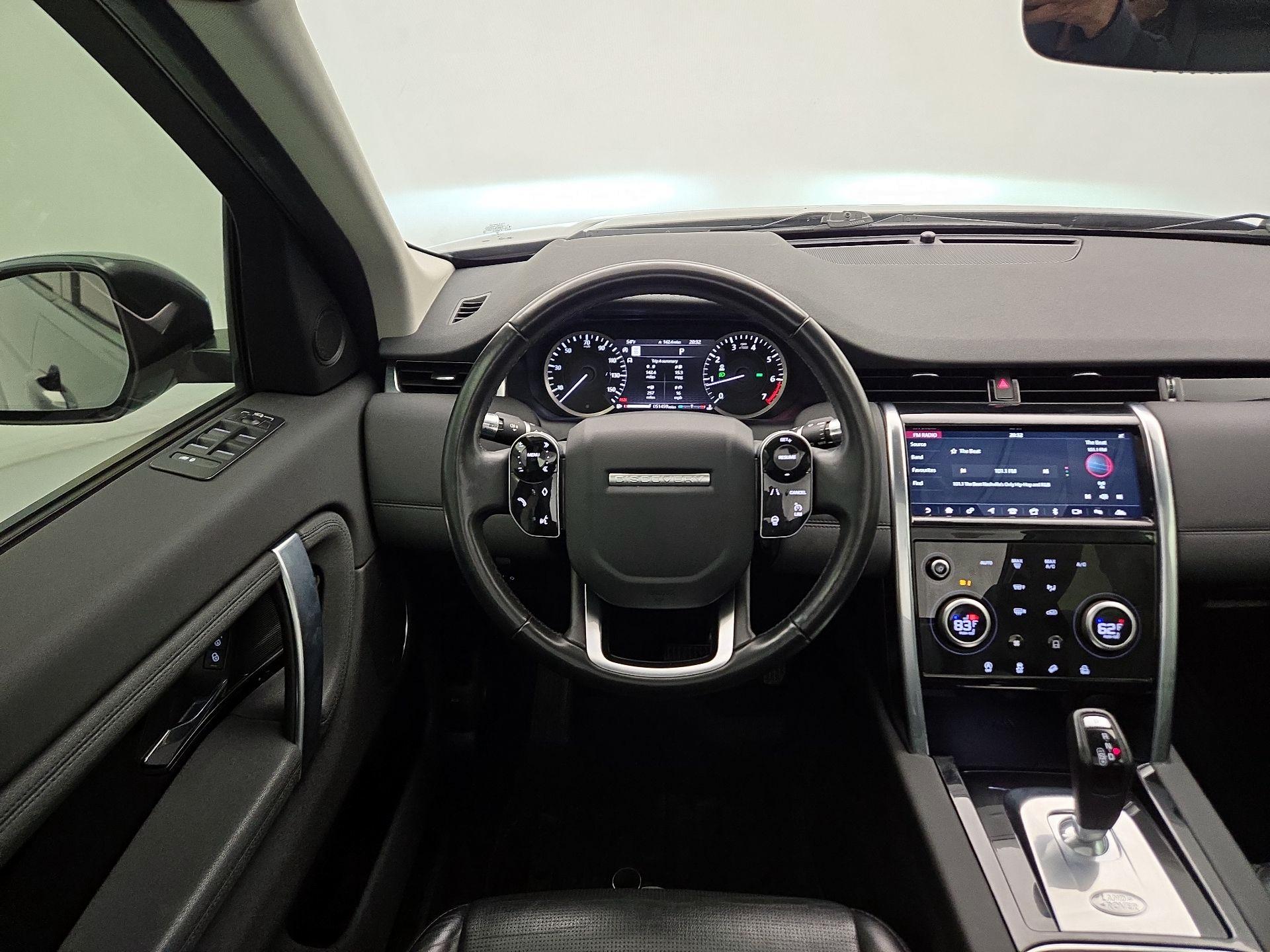 Thumbnail: 2020 Land Rover Discovery Sport - 10