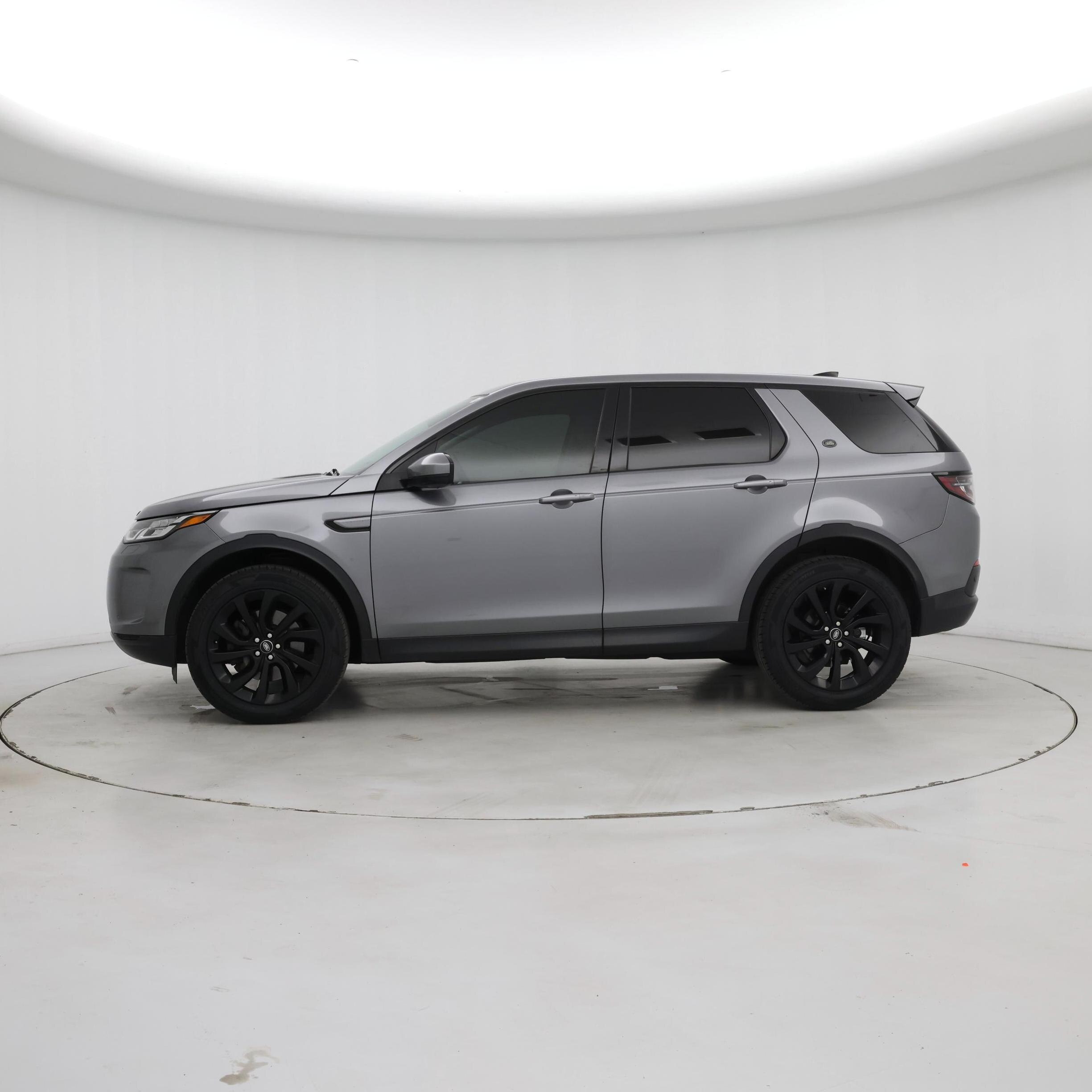 Thumbnail: 2020 Land Rover Discovery Sport - 3