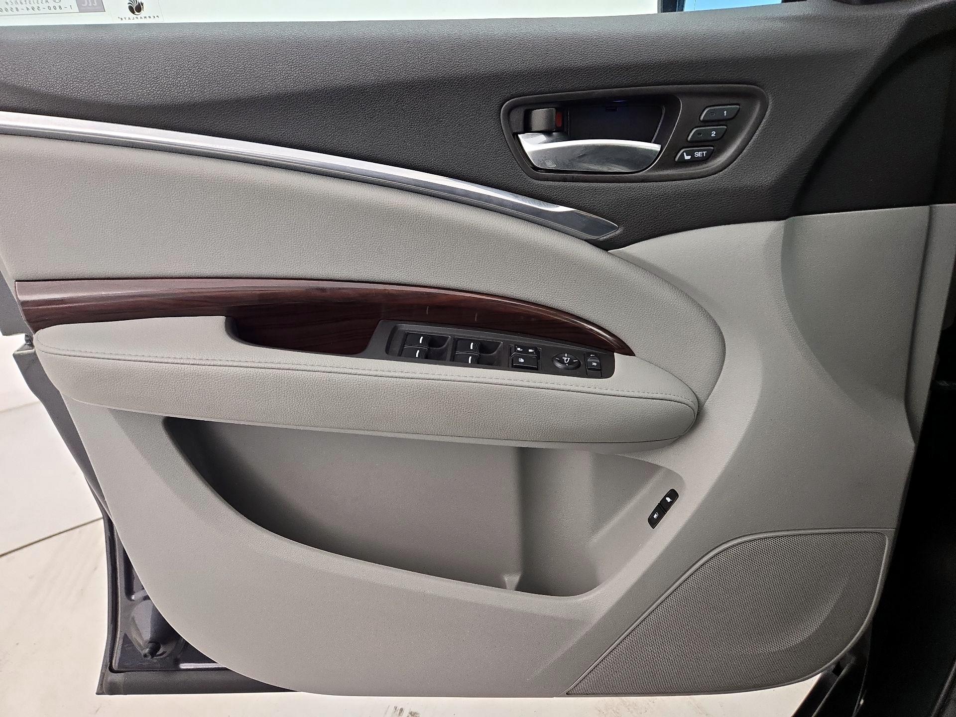 Thumbnail: 2016 Acura MDX - 12