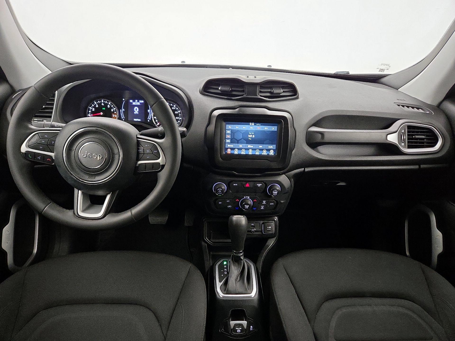 Thumbnail: 2018 Jeep Renegade - 9