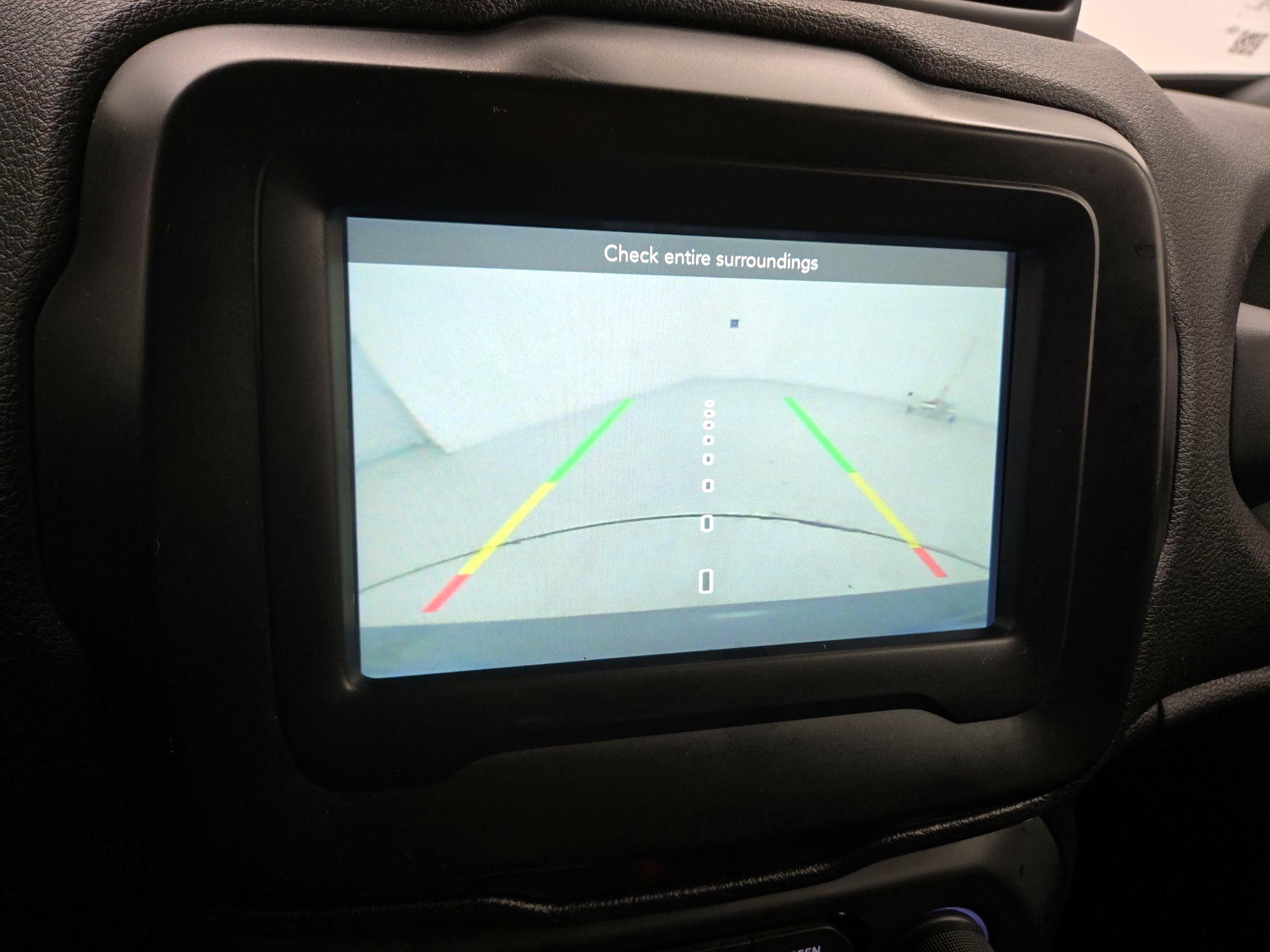 Thumbnail: 2018 Jeep Renegade - 14