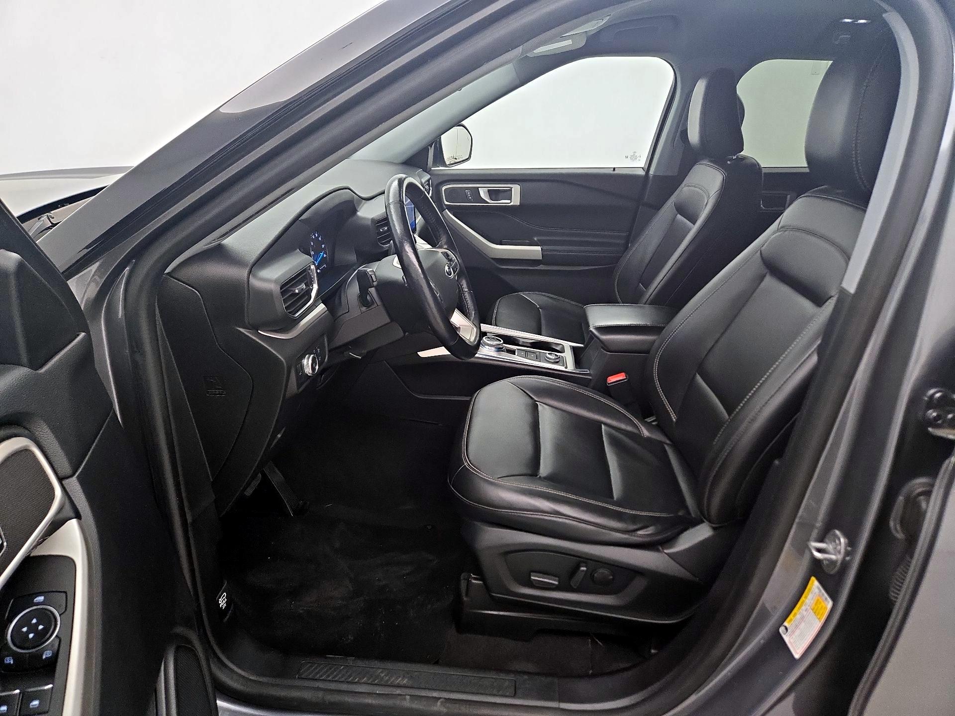 Thumbnail: 2022 Ford Explorer - 11