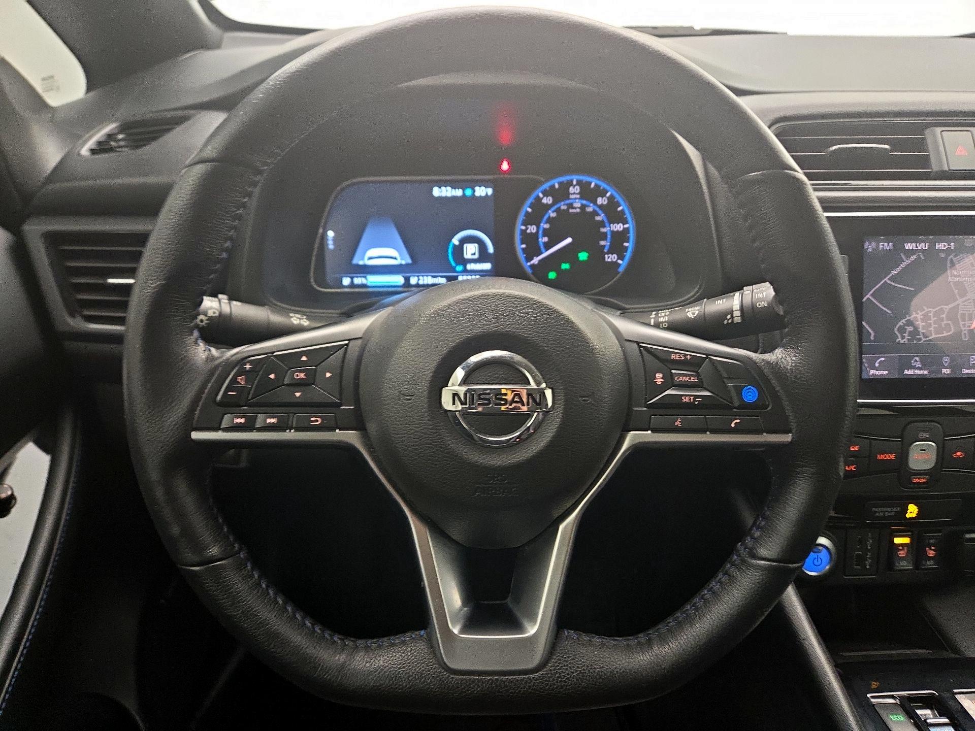 Thumbnail: 2020 Nissan Leaf - 10