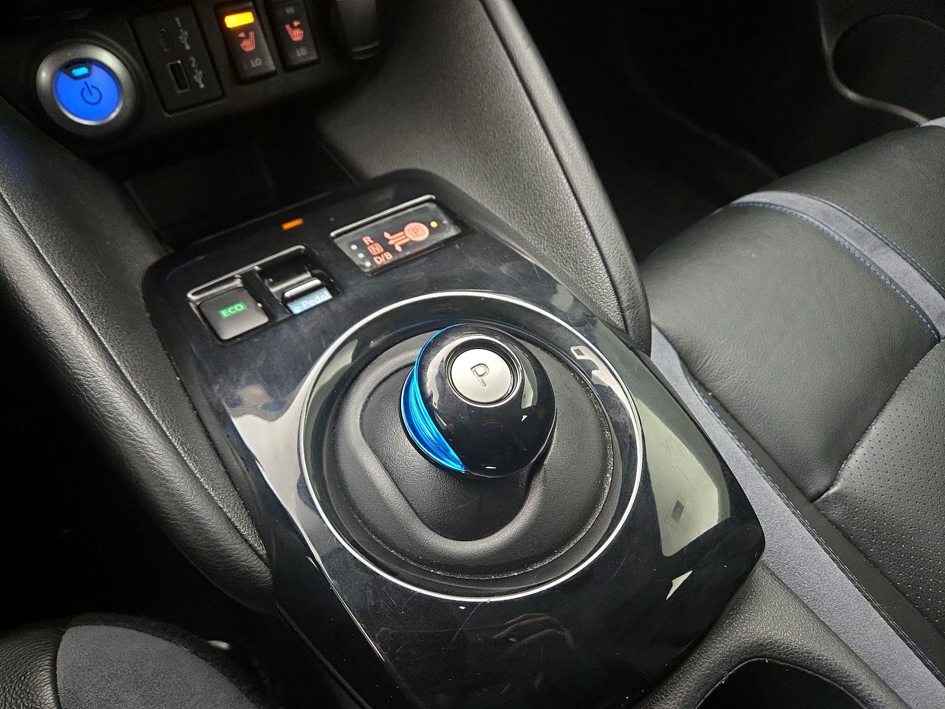 Thumbnail: 2020 Nissan Leaf - 18