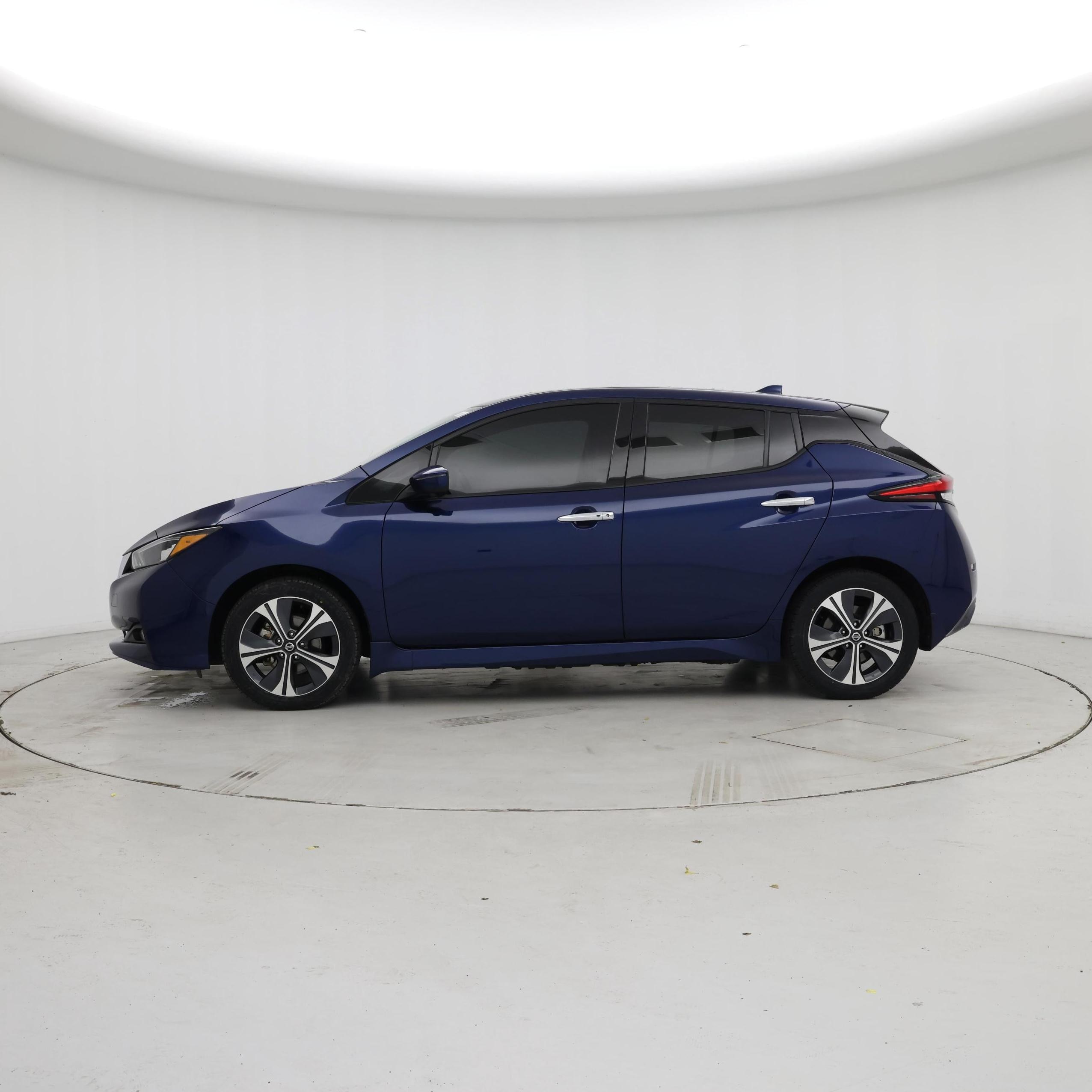 Thumbnail: 2020 Nissan Leaf - 3