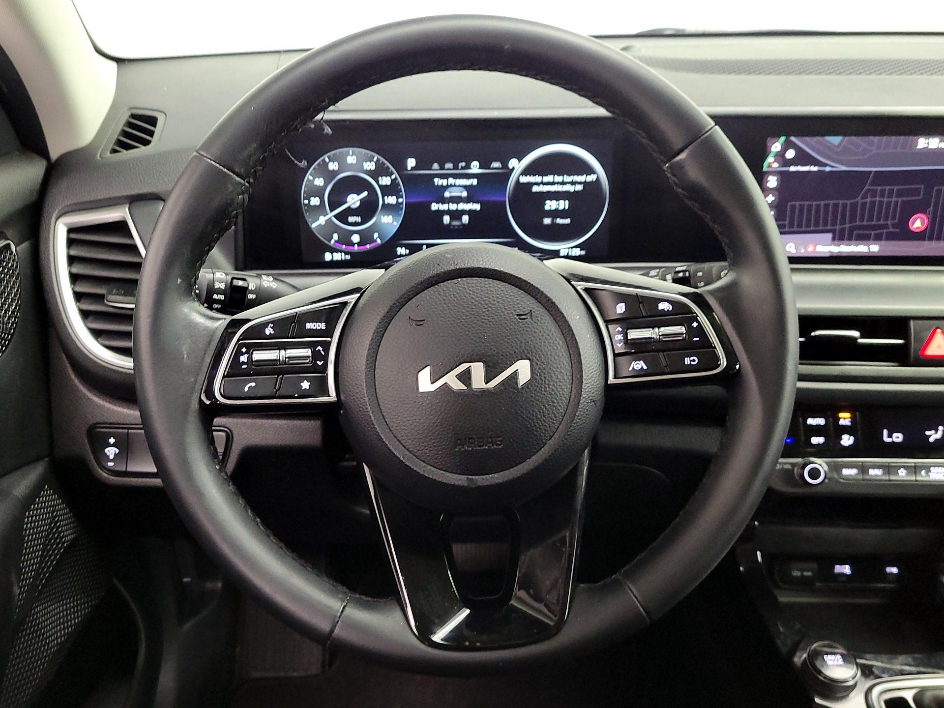 Thumbnail: 2024 Kia Seltos - 10