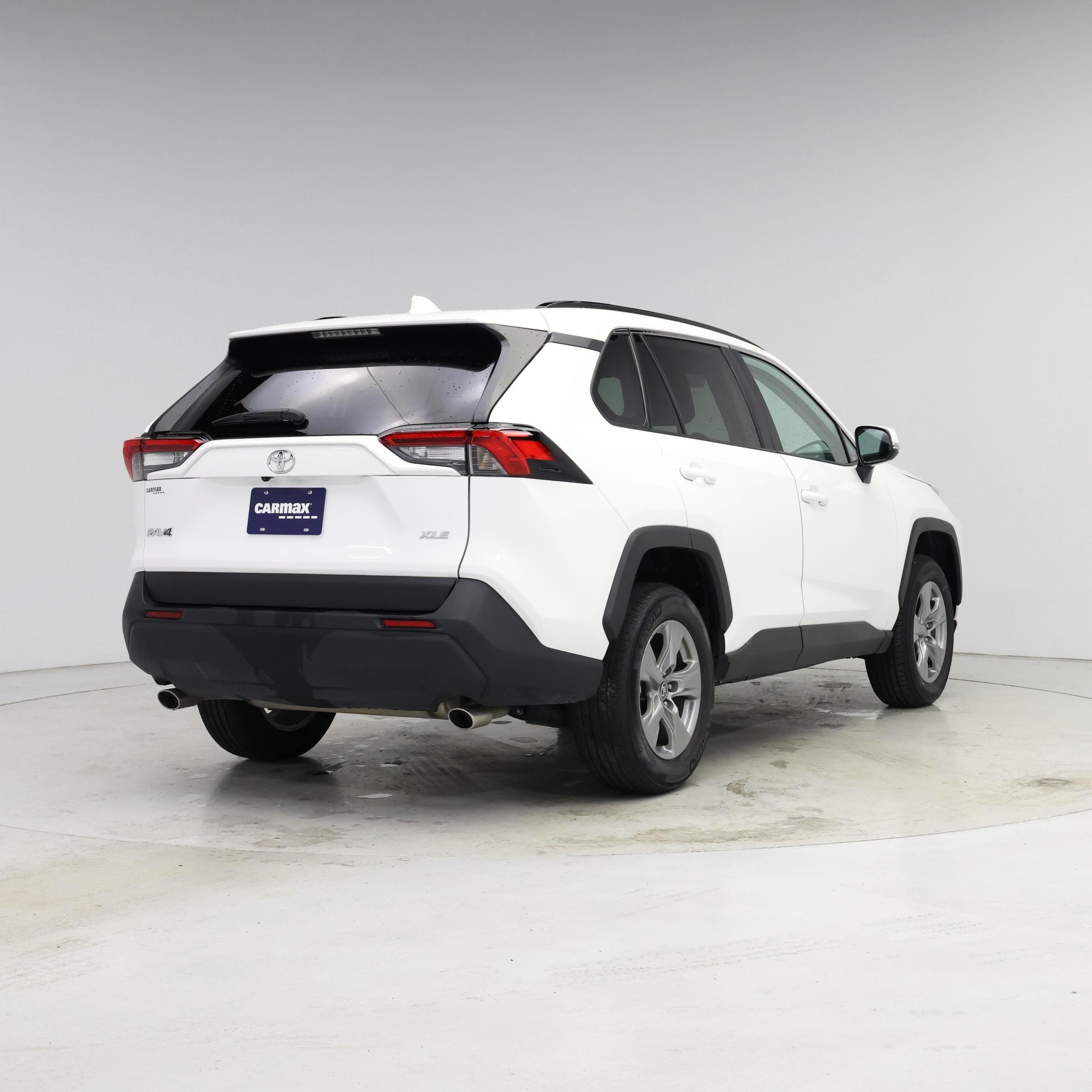 Thumbnail: 2024 Toyota RAV4 - 8