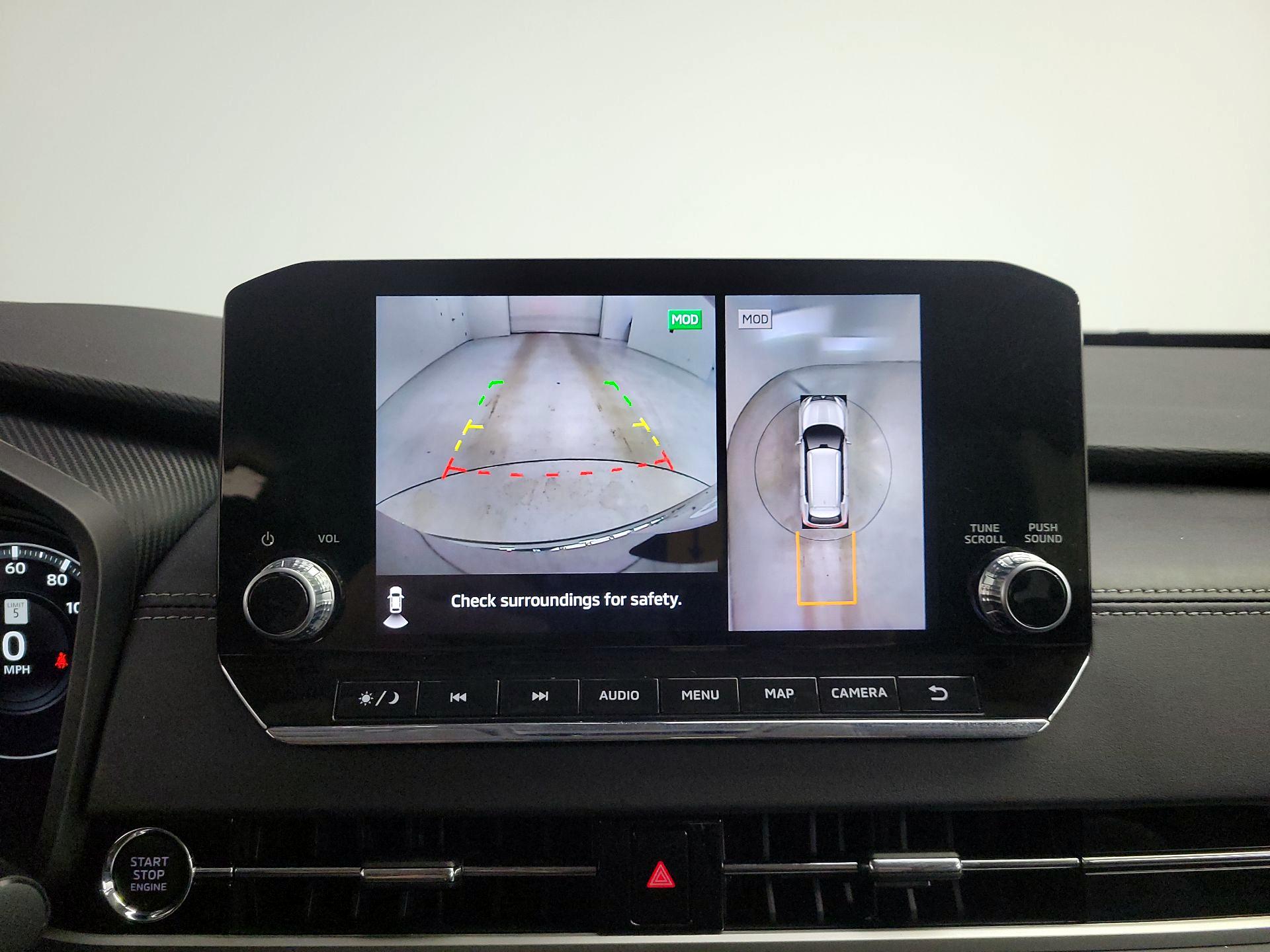 Thumbnail: 2024 Mitsubishi Outlander - 15