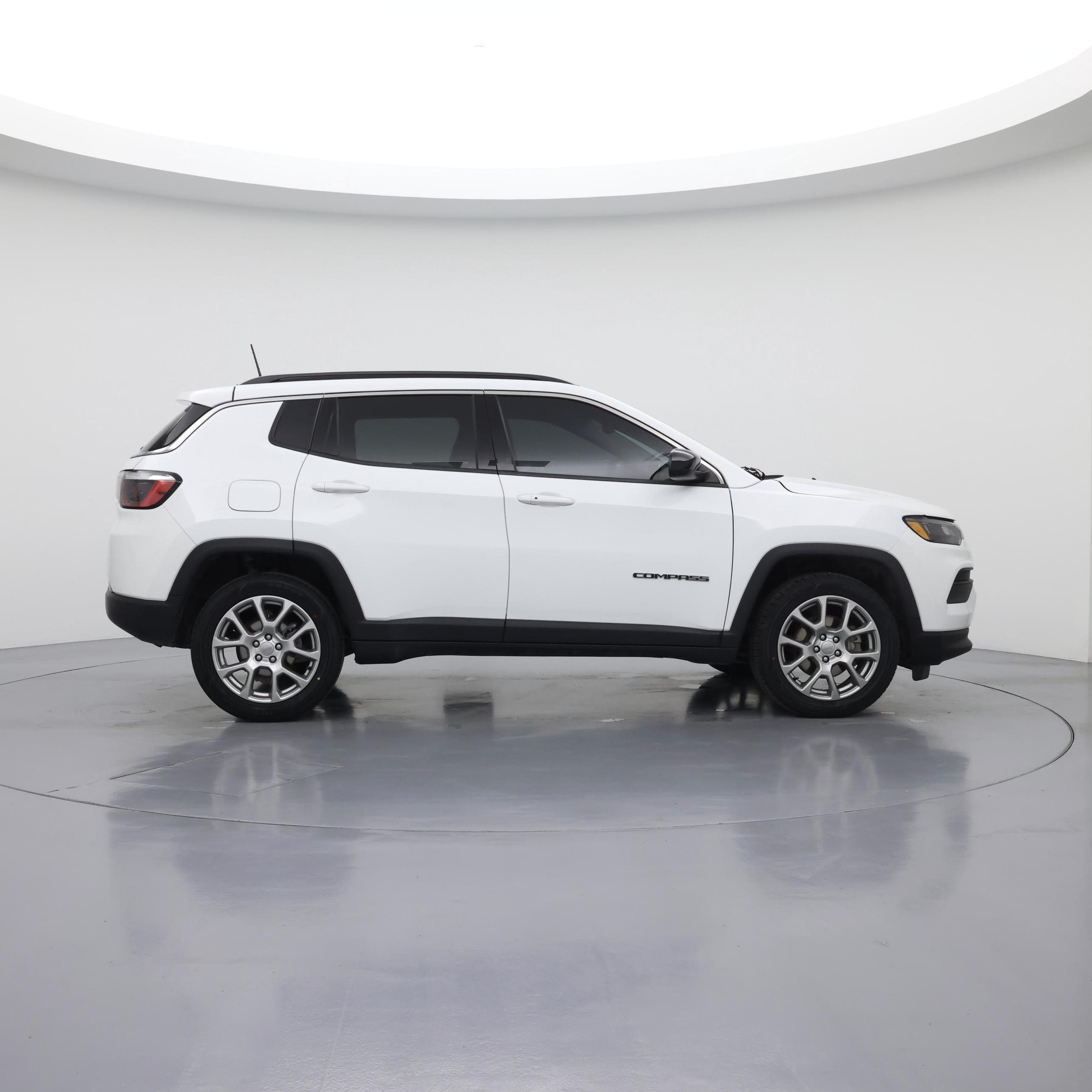 Thumbnail: 2022 Jeep Compass - 7