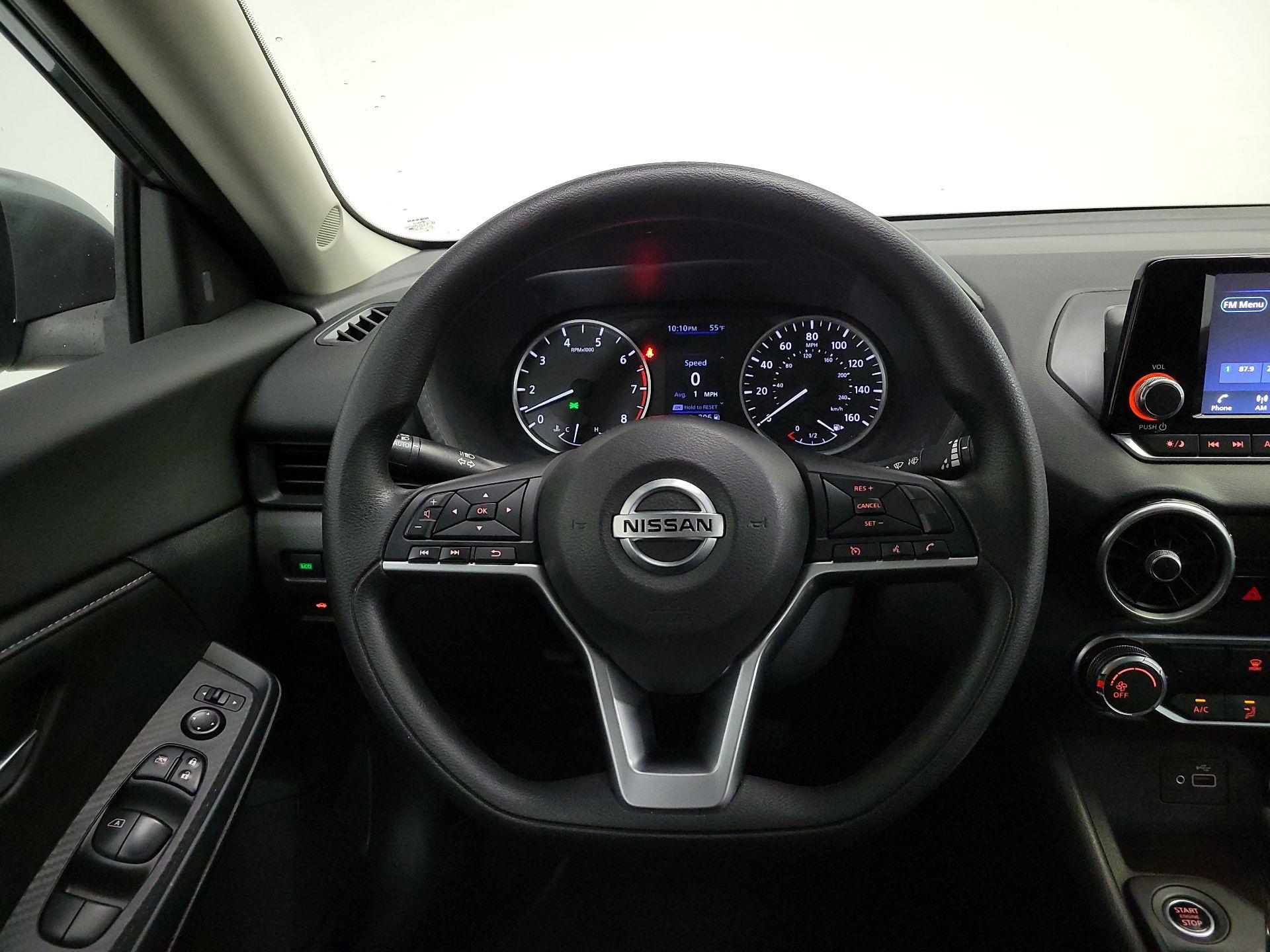 Thumbnail: 2022 Nissan Sentra - 10