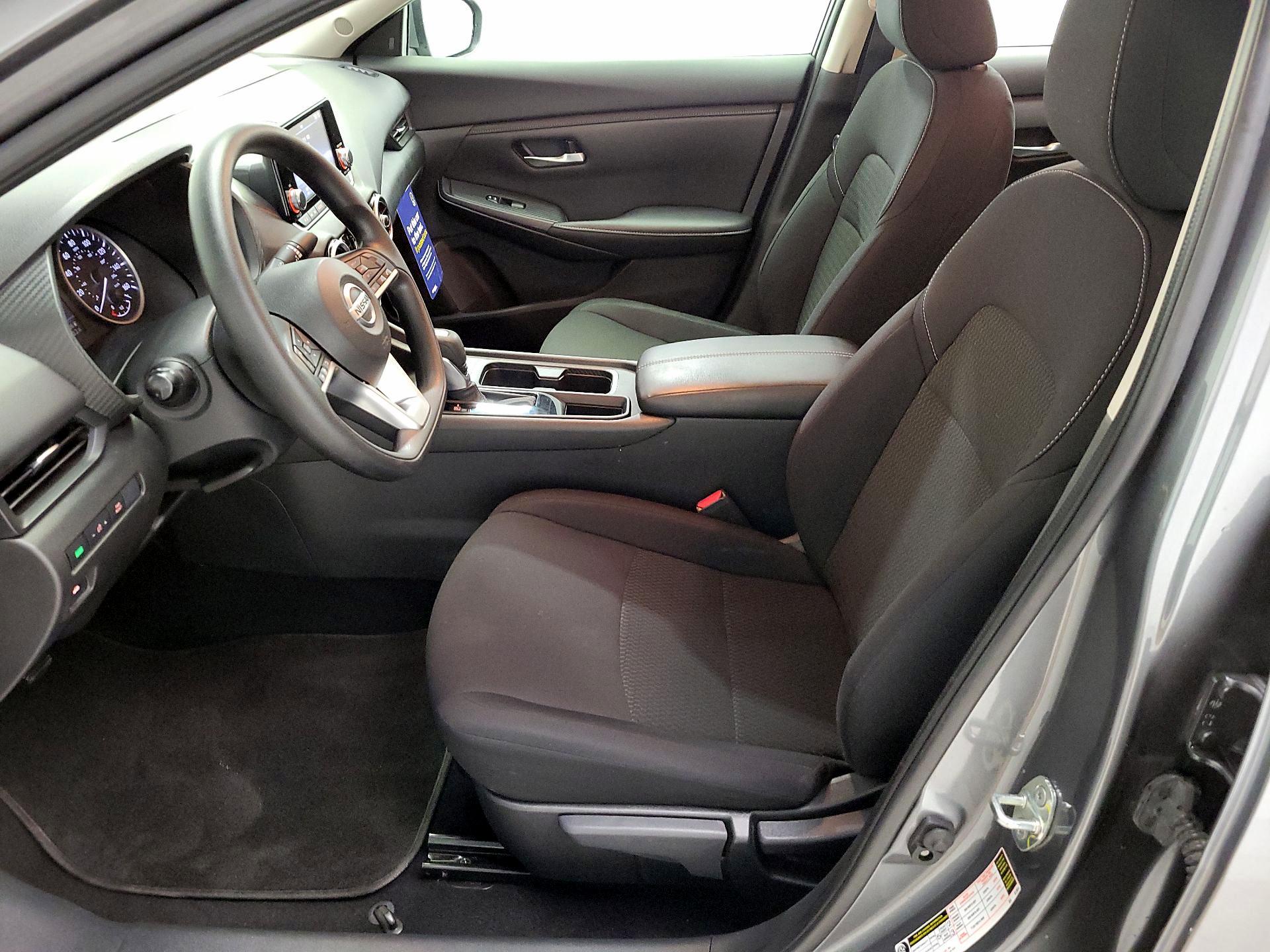 Thumbnail: 2022 Nissan Sentra - 11